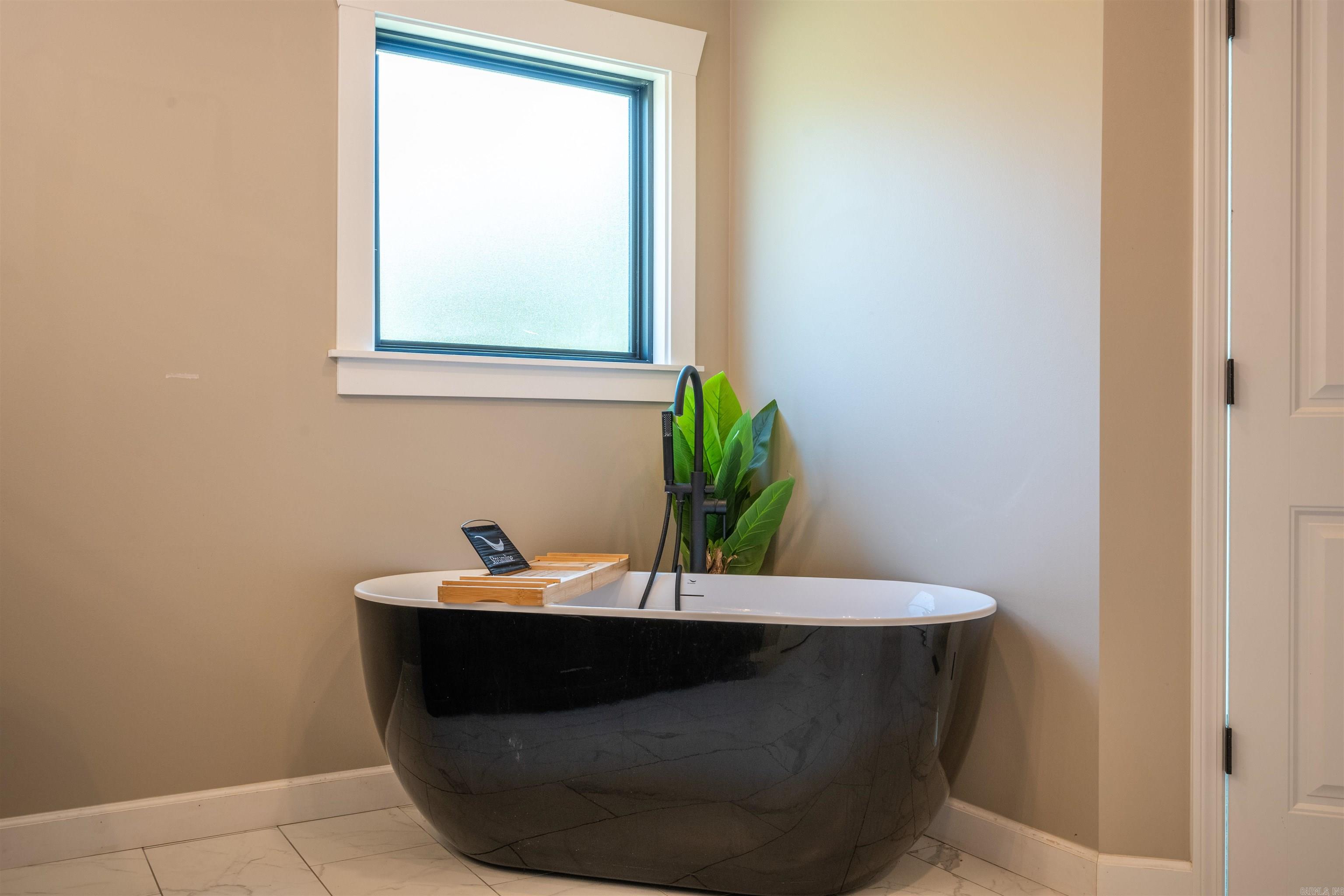 Photo 25 - Residential for sale – 100 E Maxville   Cave City, AR