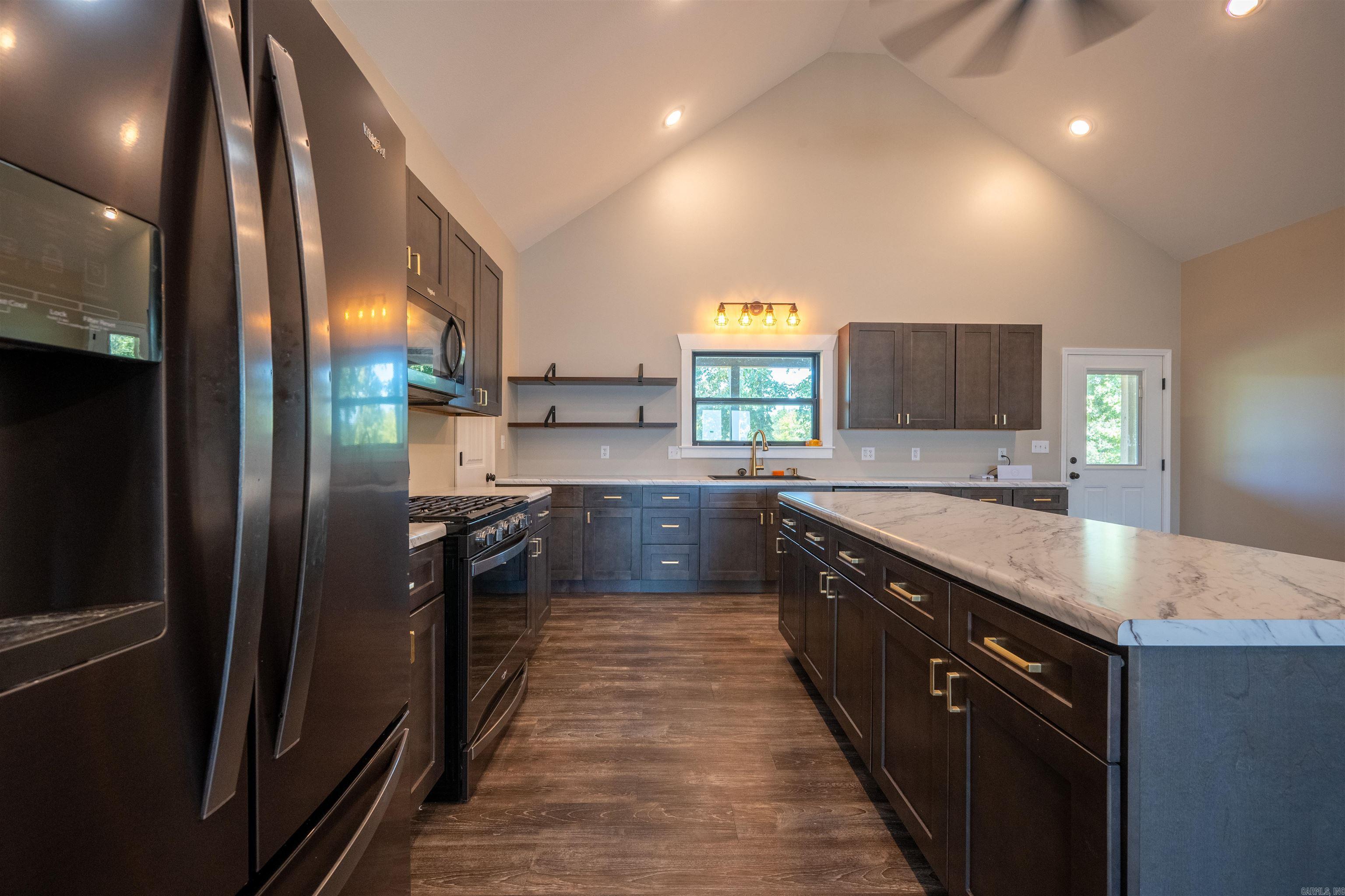 Photo 8 - Residential for sale – 100 E Maxville   Cave City, AR