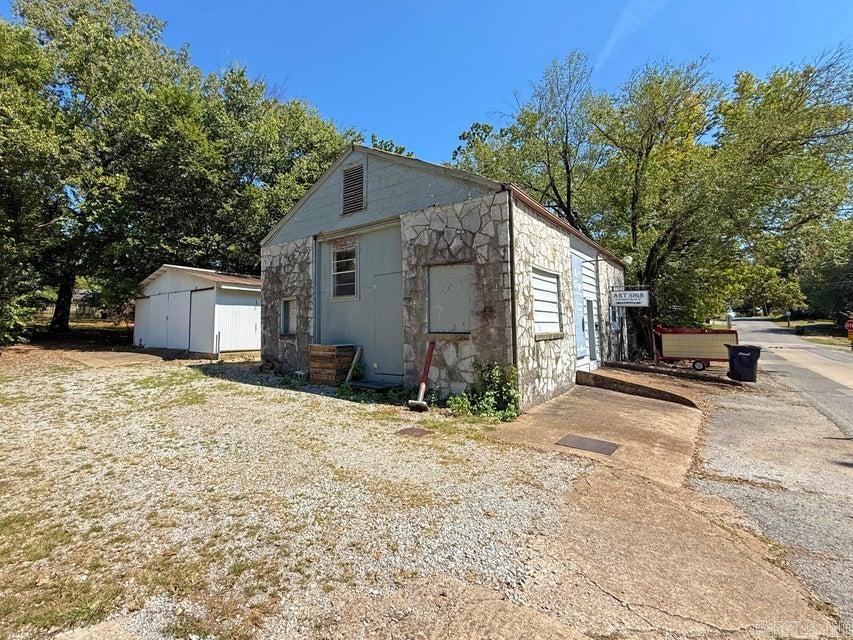 Commercial / Industrial for sale – 814  Bayou   Batesville, AR