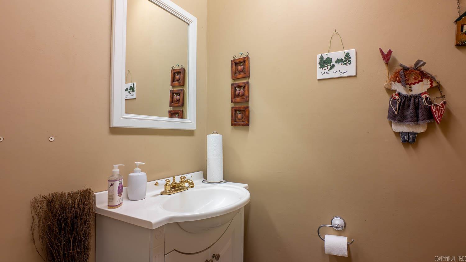 Photo 49 - Commercial / Industrial for sale – 385  Main Street   Mammoth Spring, AR