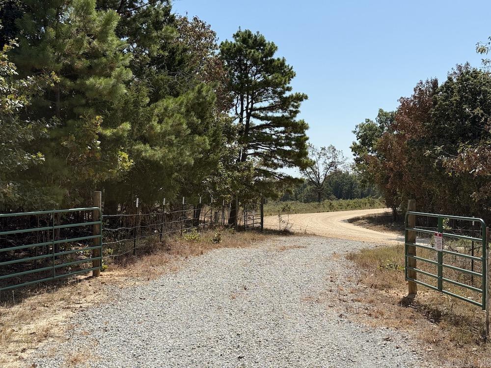 Photo 6 - Residential for sale – 643 W Spring Hill Road   Oxford, AR