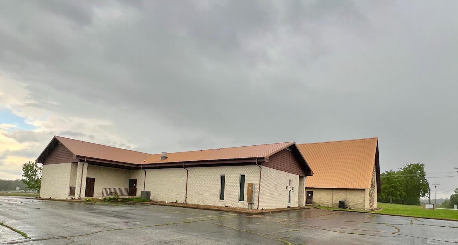 Photo 2 - Commercial / Industrial for sale – 600 W Church   Horseshoe Bend, AR