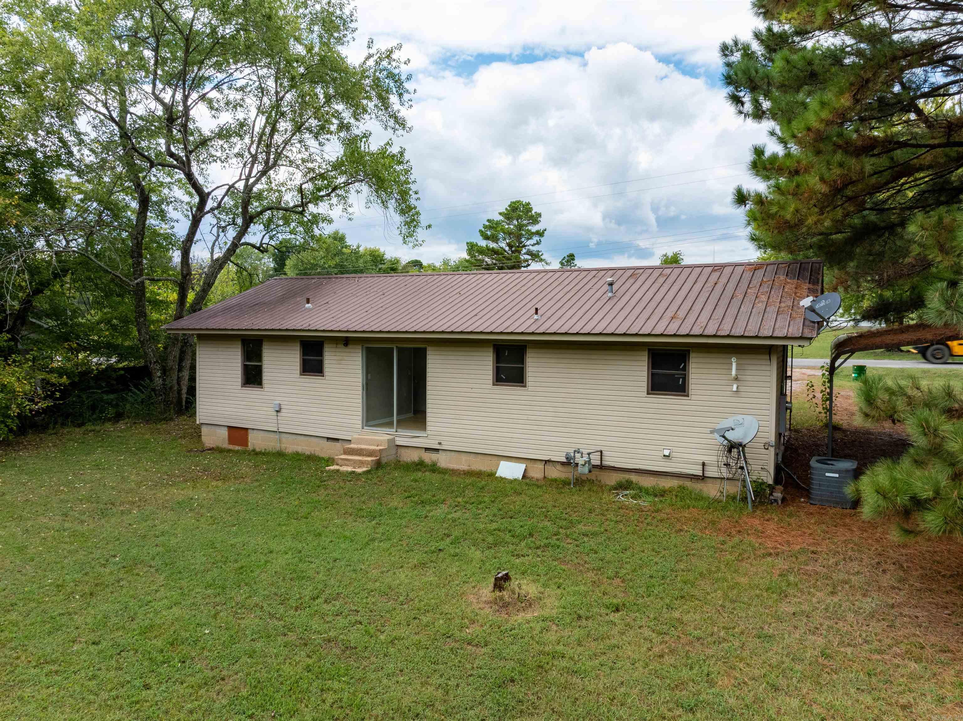 Photo 11 - Residential for sale – 439  Johnson St   Cave City, AR