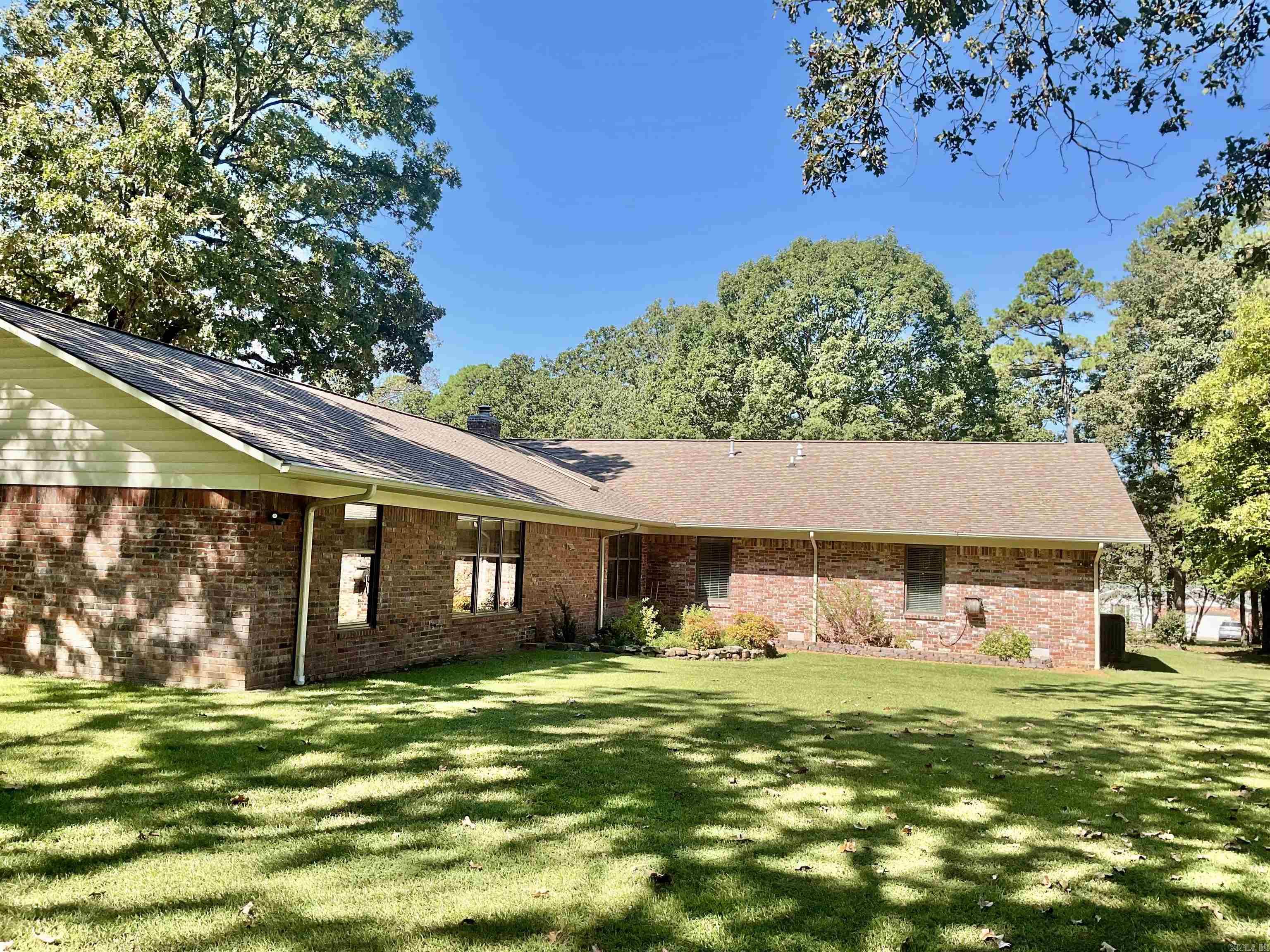 Photo 2 - Residential for sale – 18  Southridge   Batesville, AR