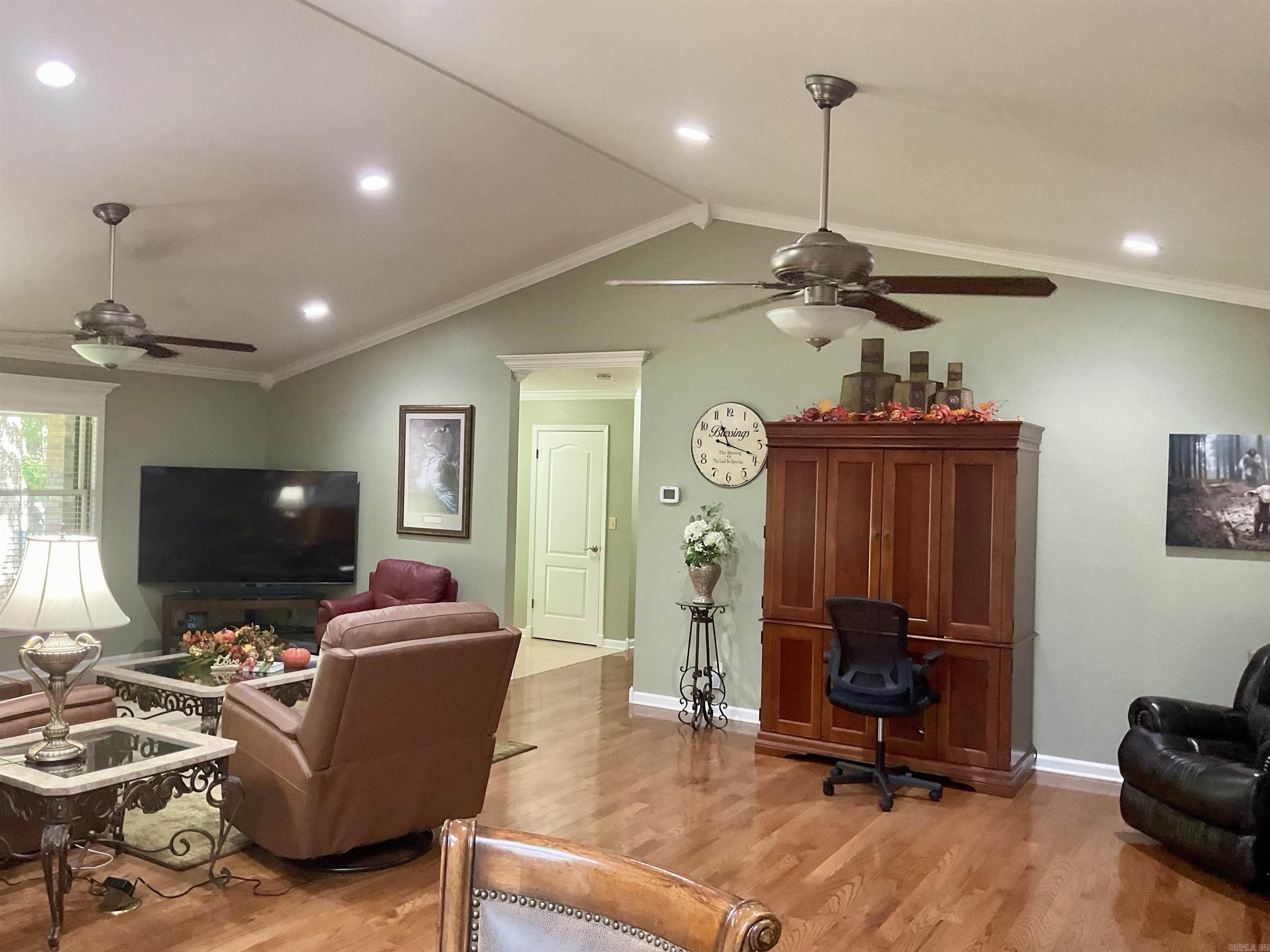 Photo 10 - Residential for sale – 18  Southridge   Batesville, AR