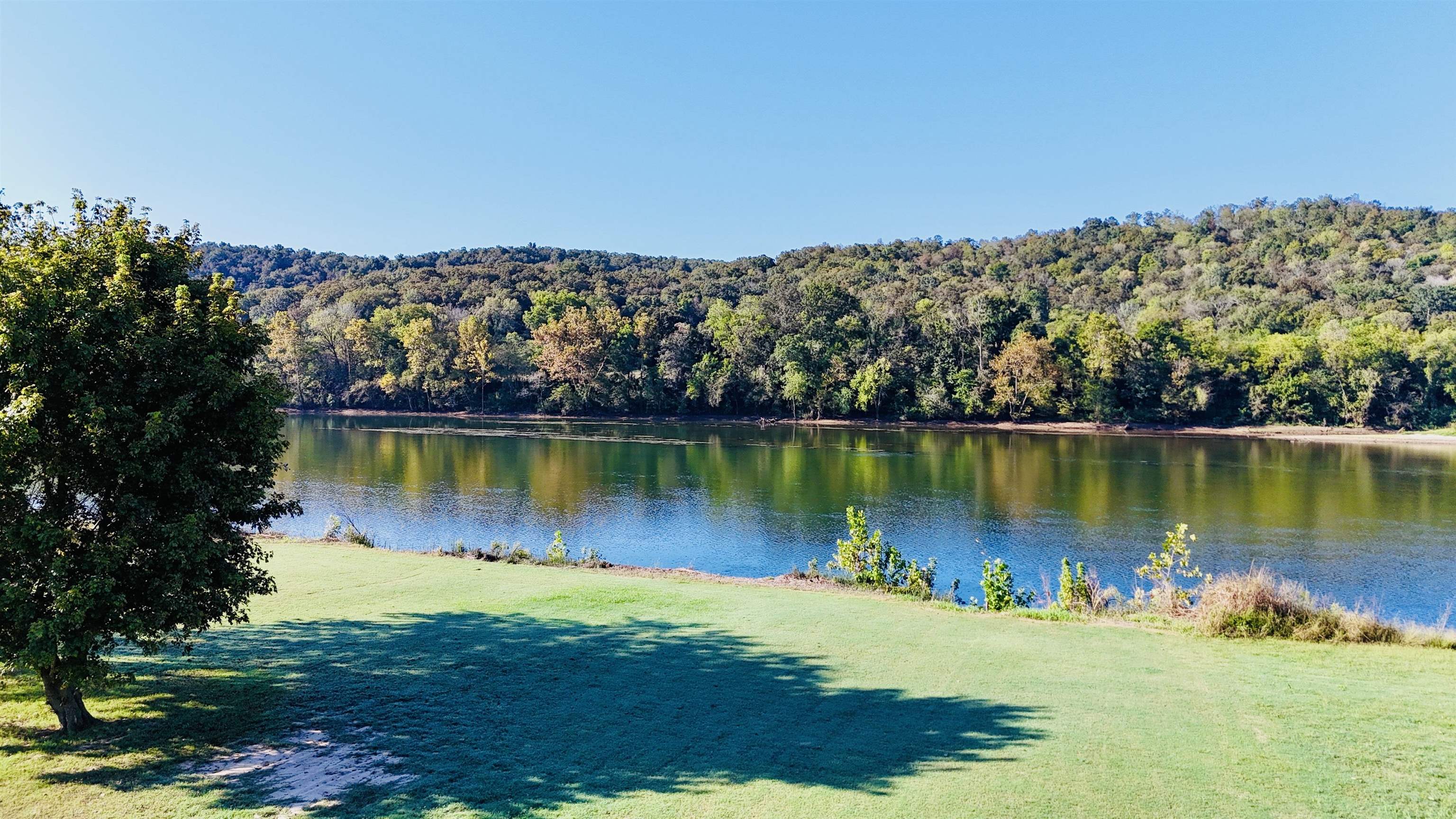 Photo 12 - Vacant Land for sale – 526  White River Run   Guion, AR