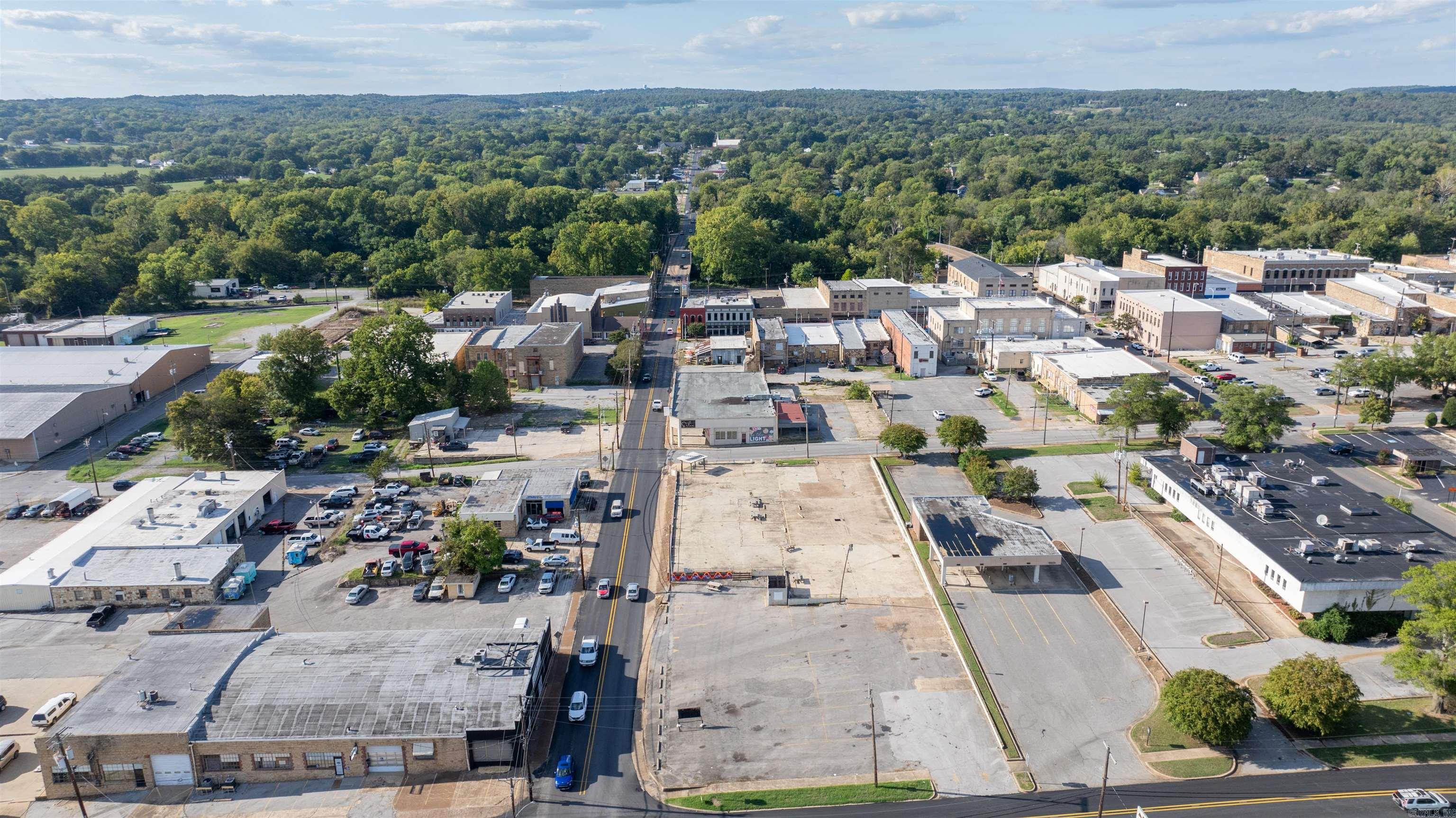 Photo 3 - Commercial / Industrial for sale – 181 S Central   Batesville, AR