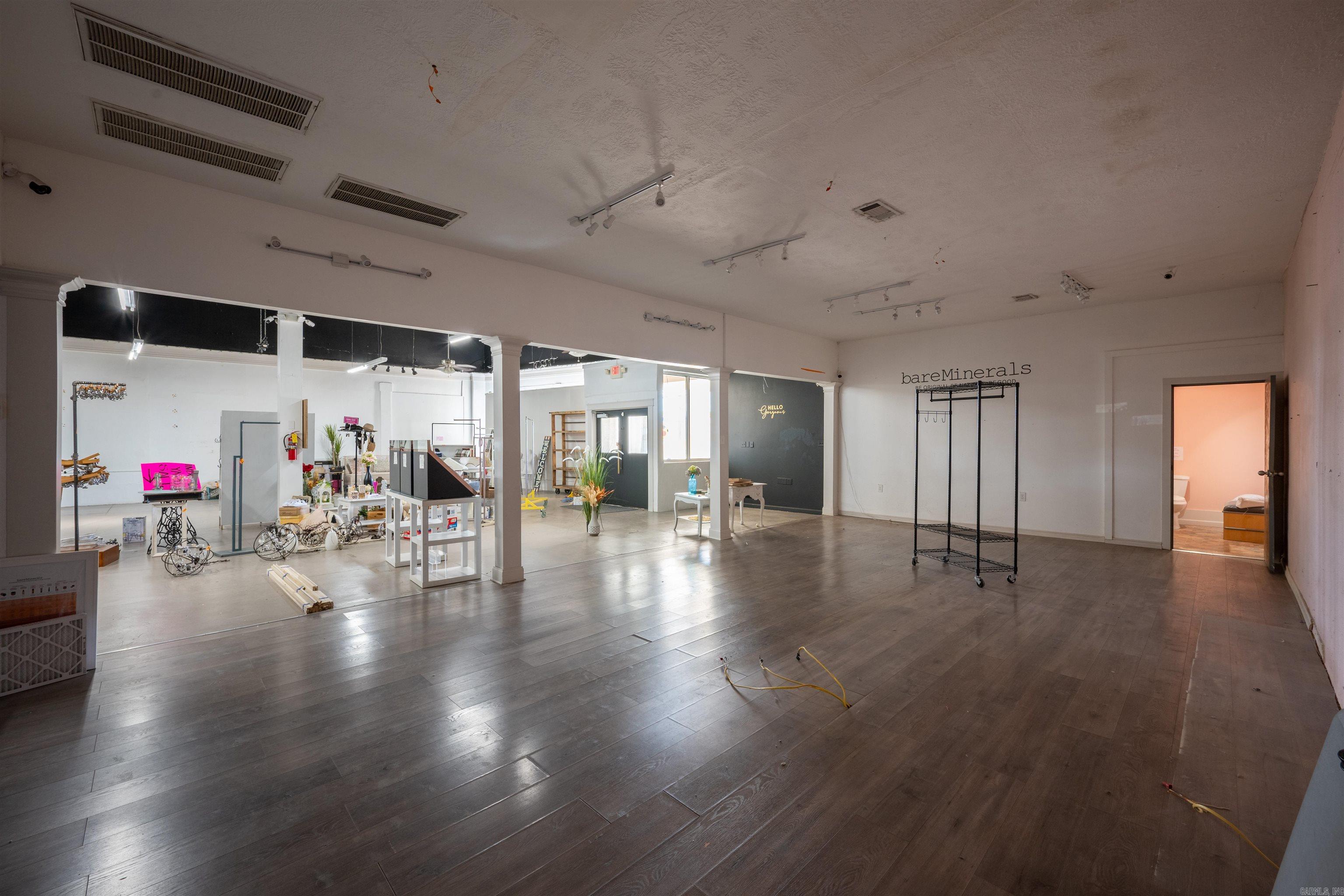 Photo 8 - Commercial / Industrial for sale – 181 S Central   Batesville, AR