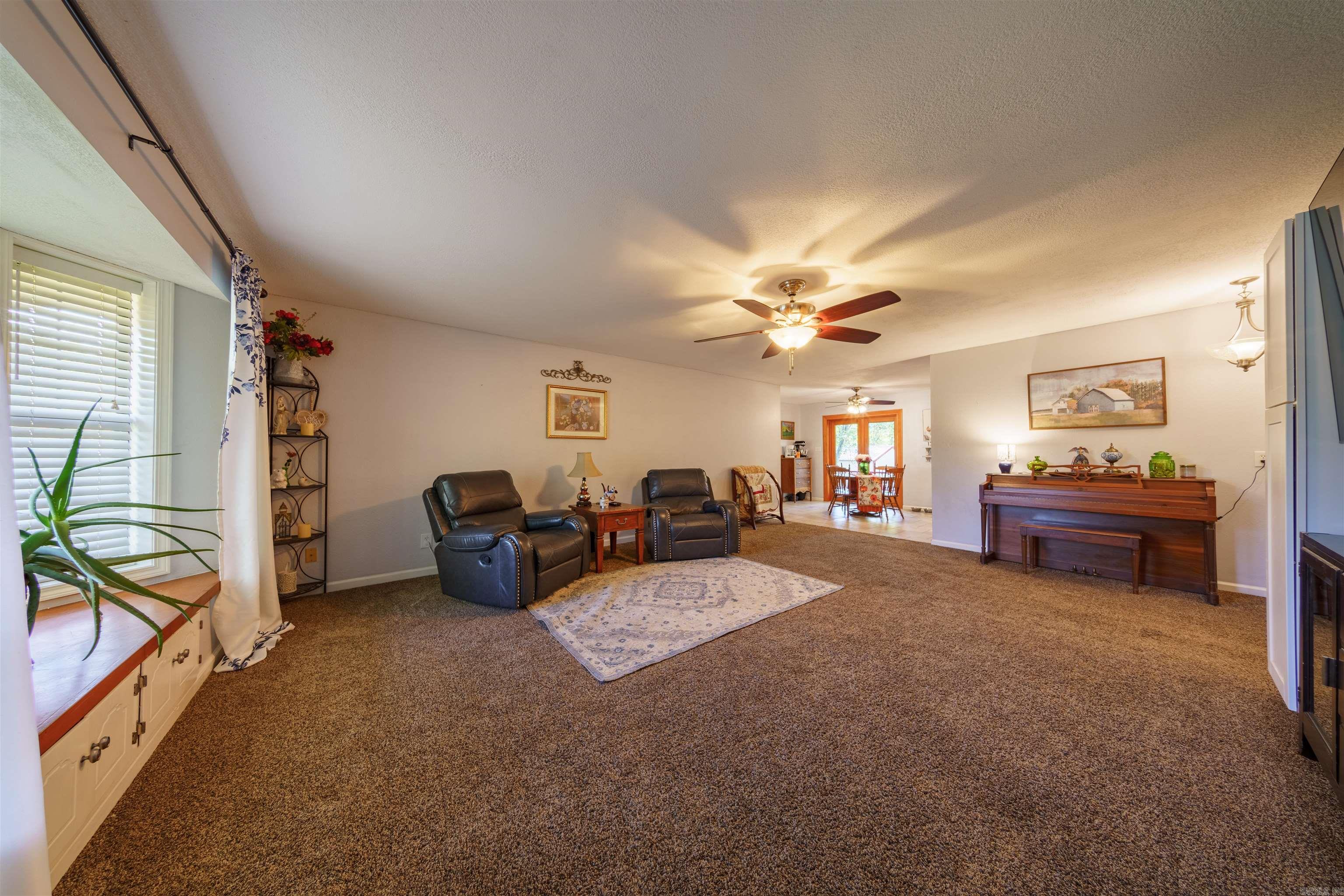 Photo 3 - Residential for sale – 419  Dave St   Cave City, AR