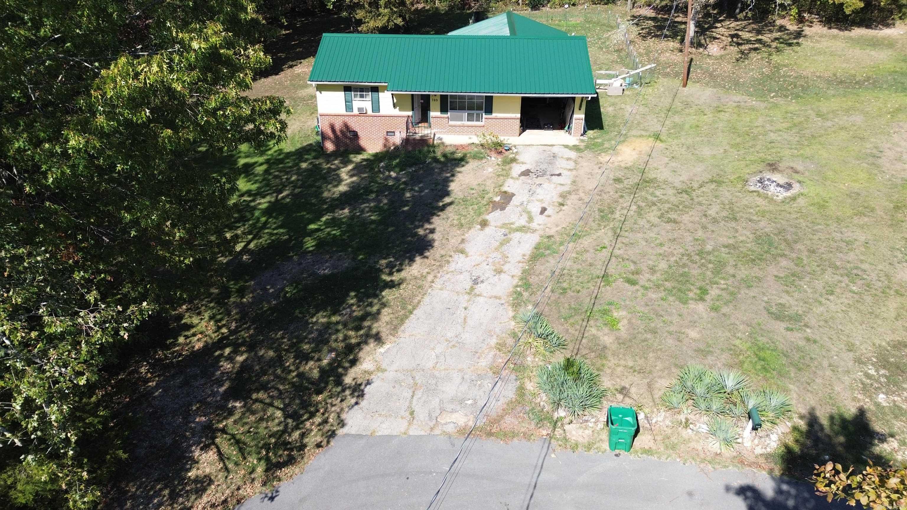 Photo 4 - Residential for sale – 709  Owl   Horseshoe Bend, AR