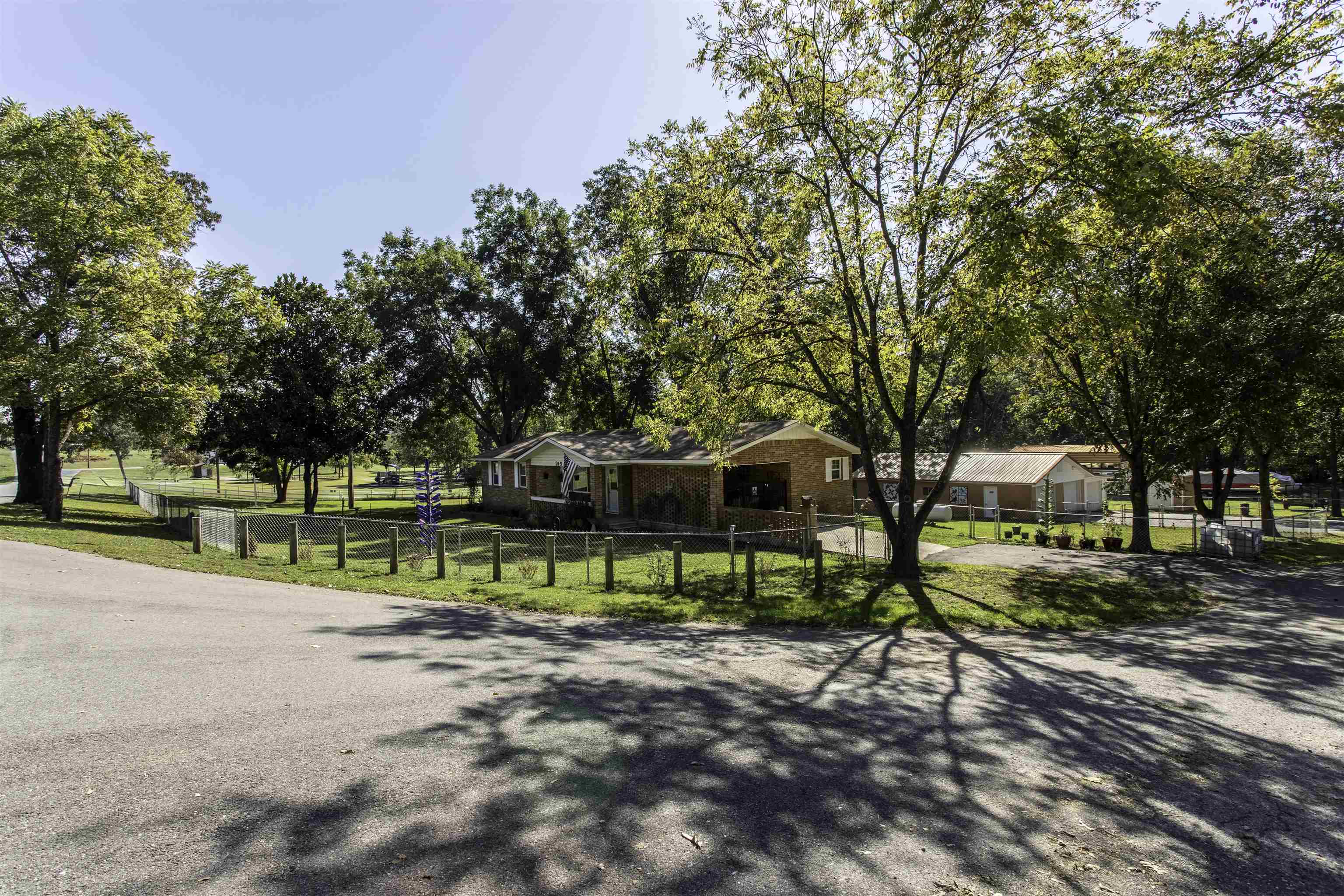 Photo 40 - Residential for sale – 215 W Main   Evening Shade, AR
