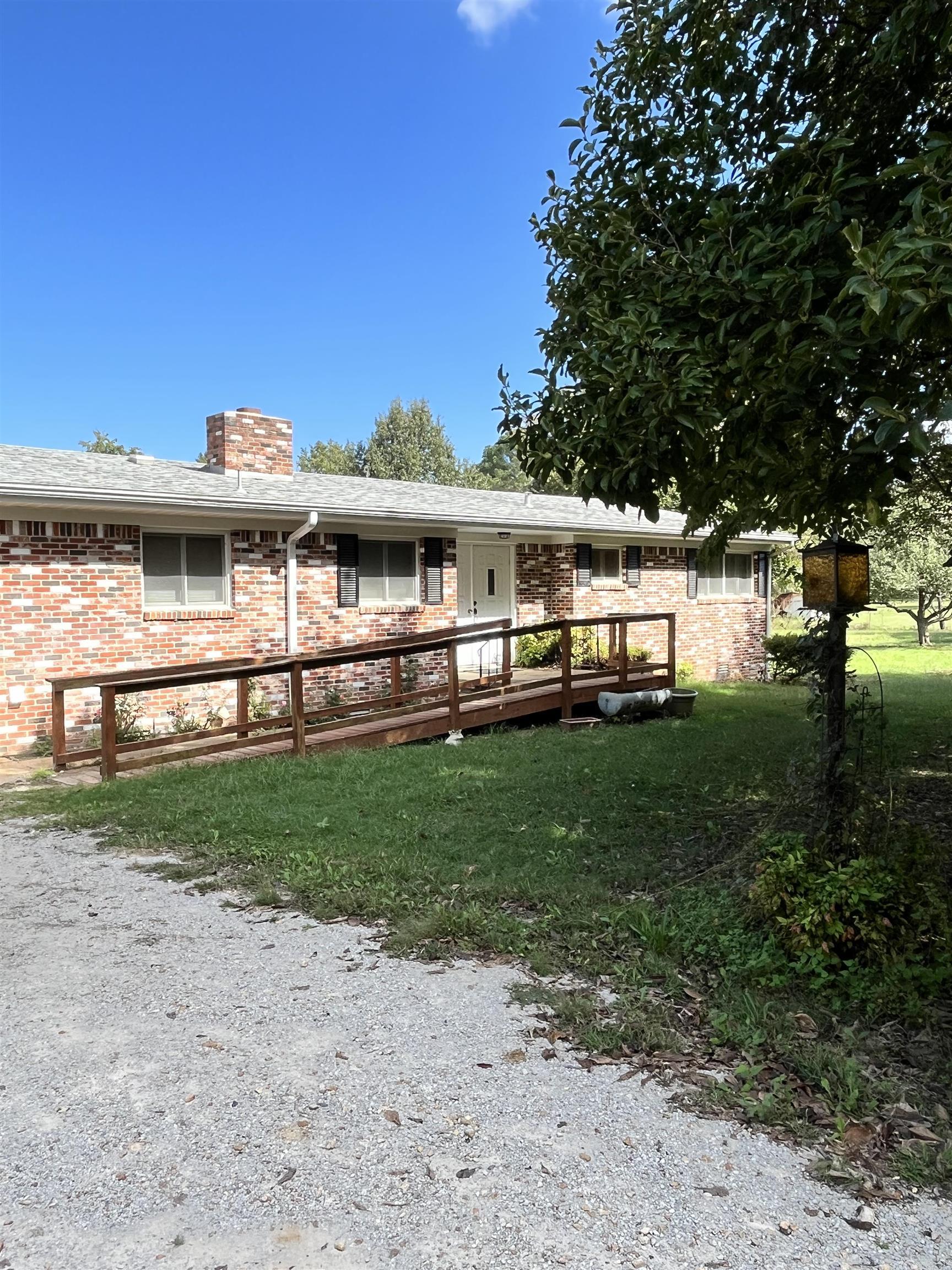 Residential for sale – 219 E McClendon   Batesville, AR