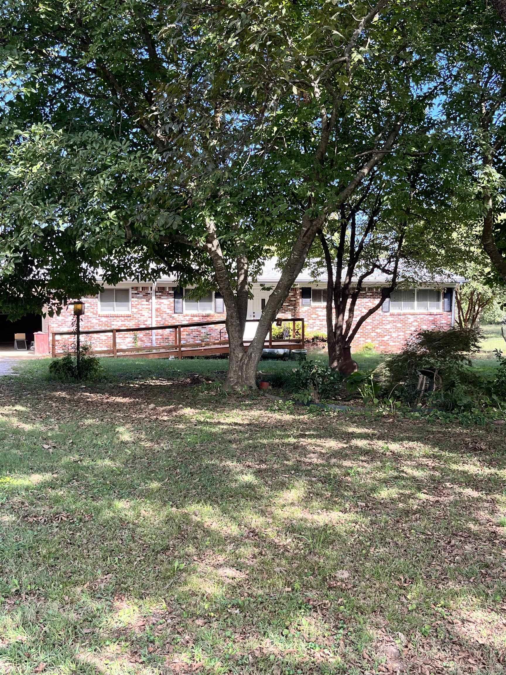Photo 2 - Residential for sale – 219 E McClendon   Batesville, AR