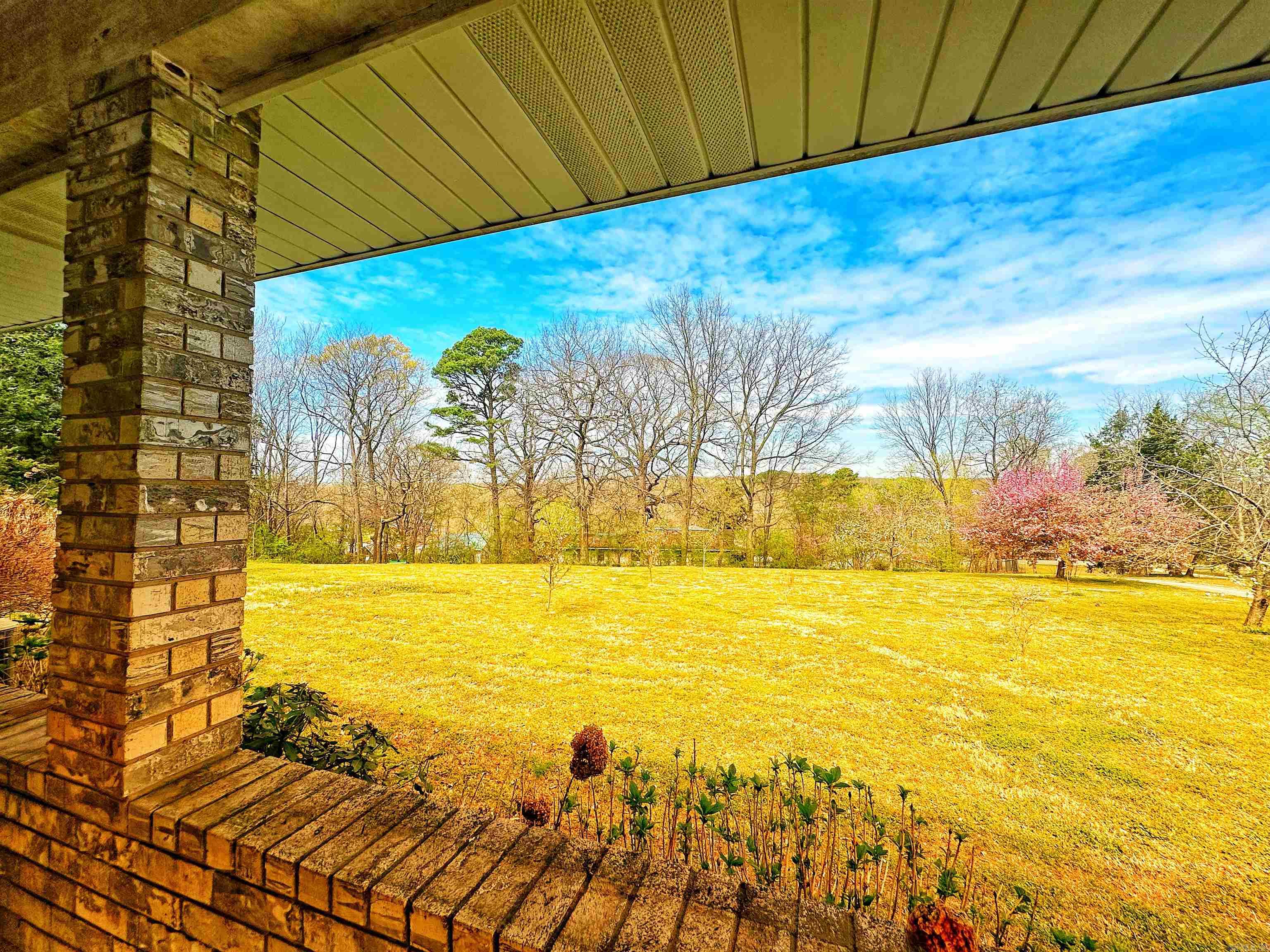 Photo 3 - Residential for sale – 40  Sutton   Batesville, AR