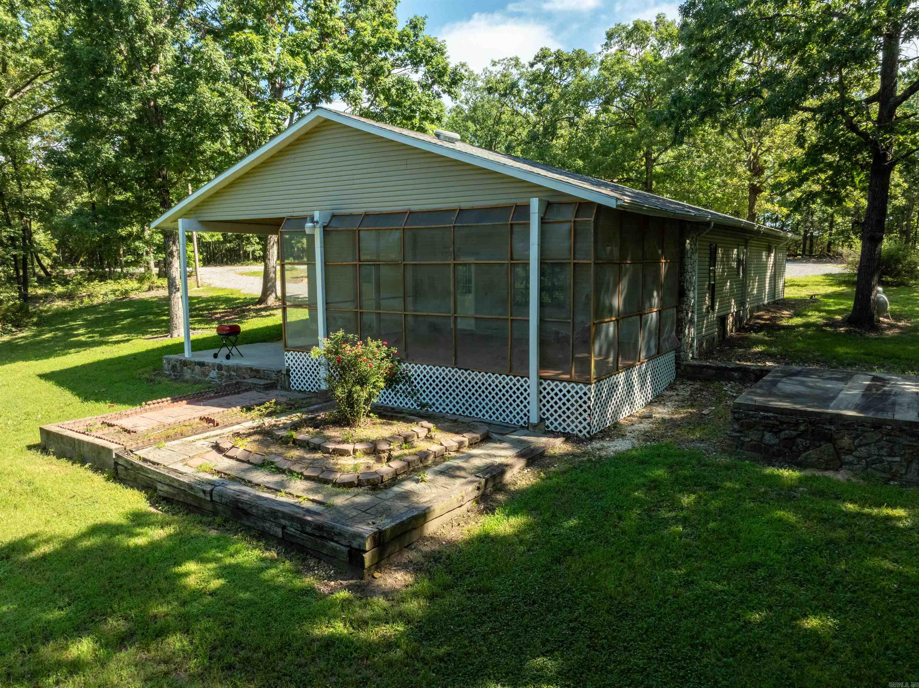 Photo 2 - Residential for sale – 306 N Rainey   Cave City, AR