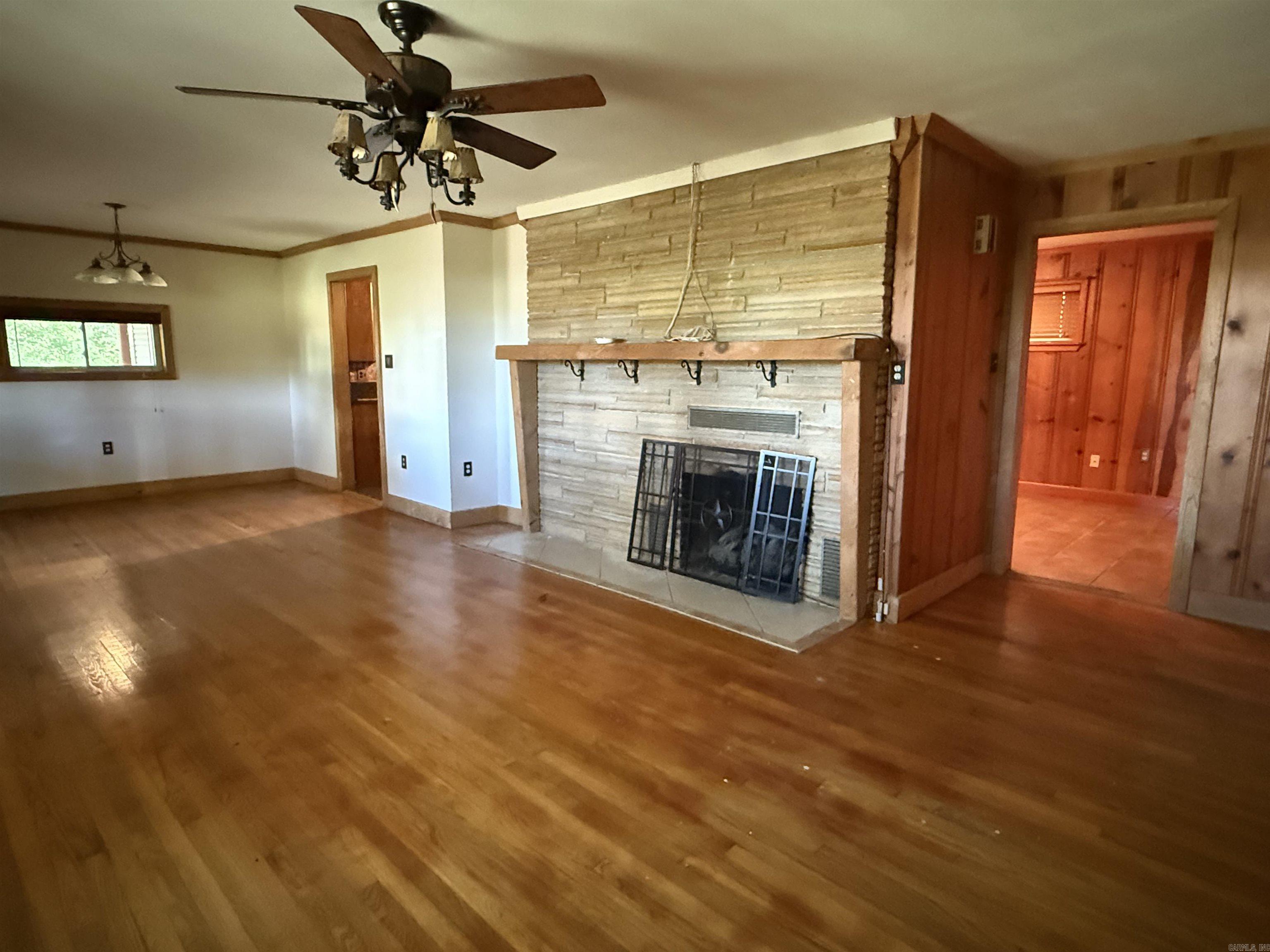 Photo 7 - Residential for sale – 3505  Floral   Floral, AR