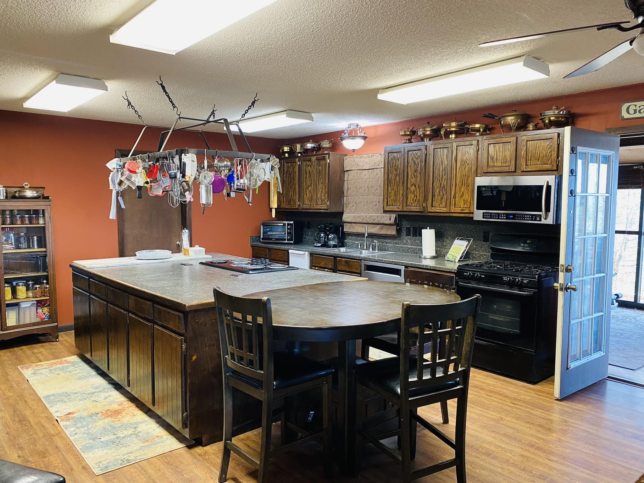 Photo 5 - Residential for sale – 702  Old Dolph   Calico Rock, AR