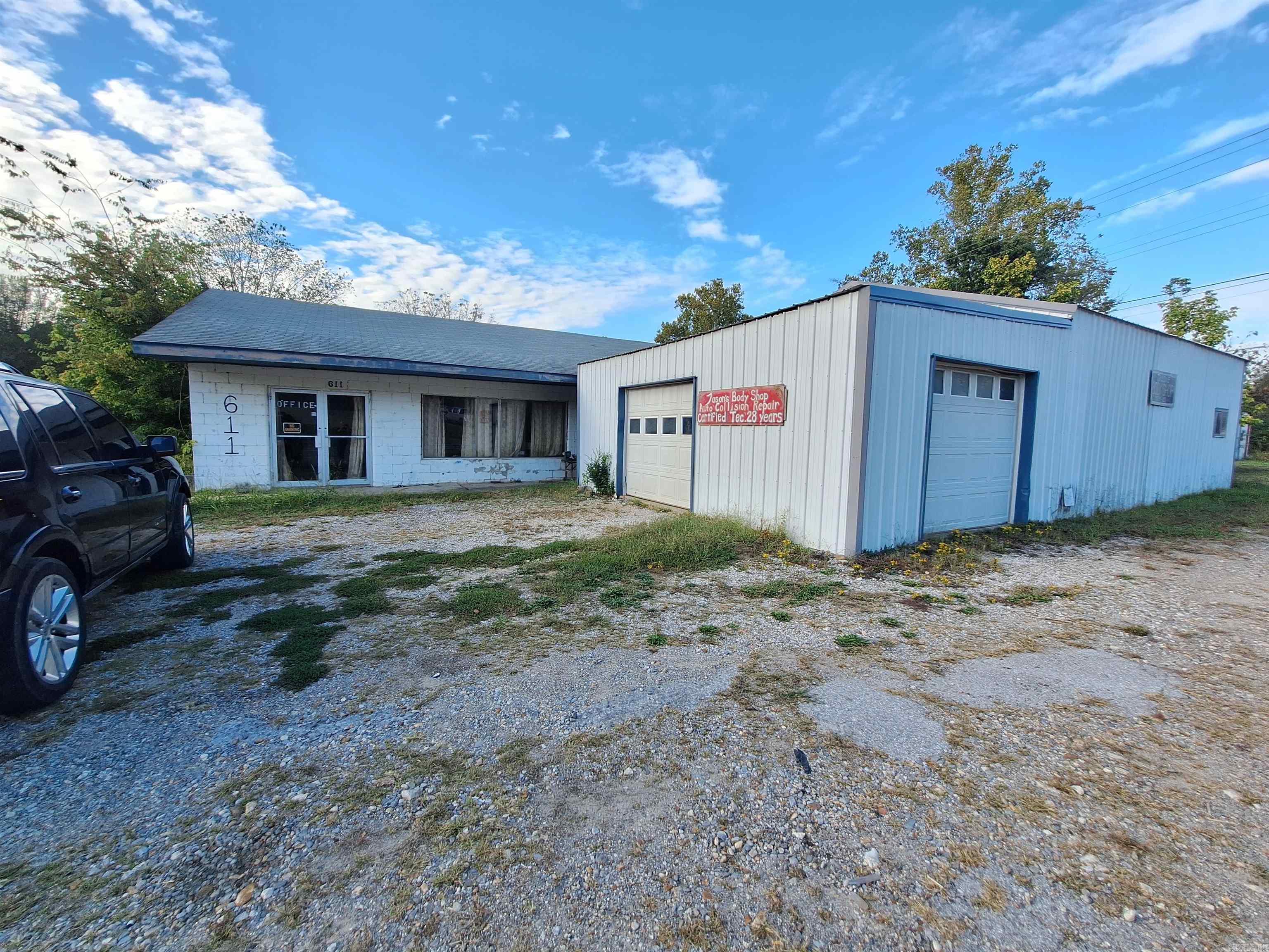 Residential for sale – 611  Hwy 56   Calico Rock, AR