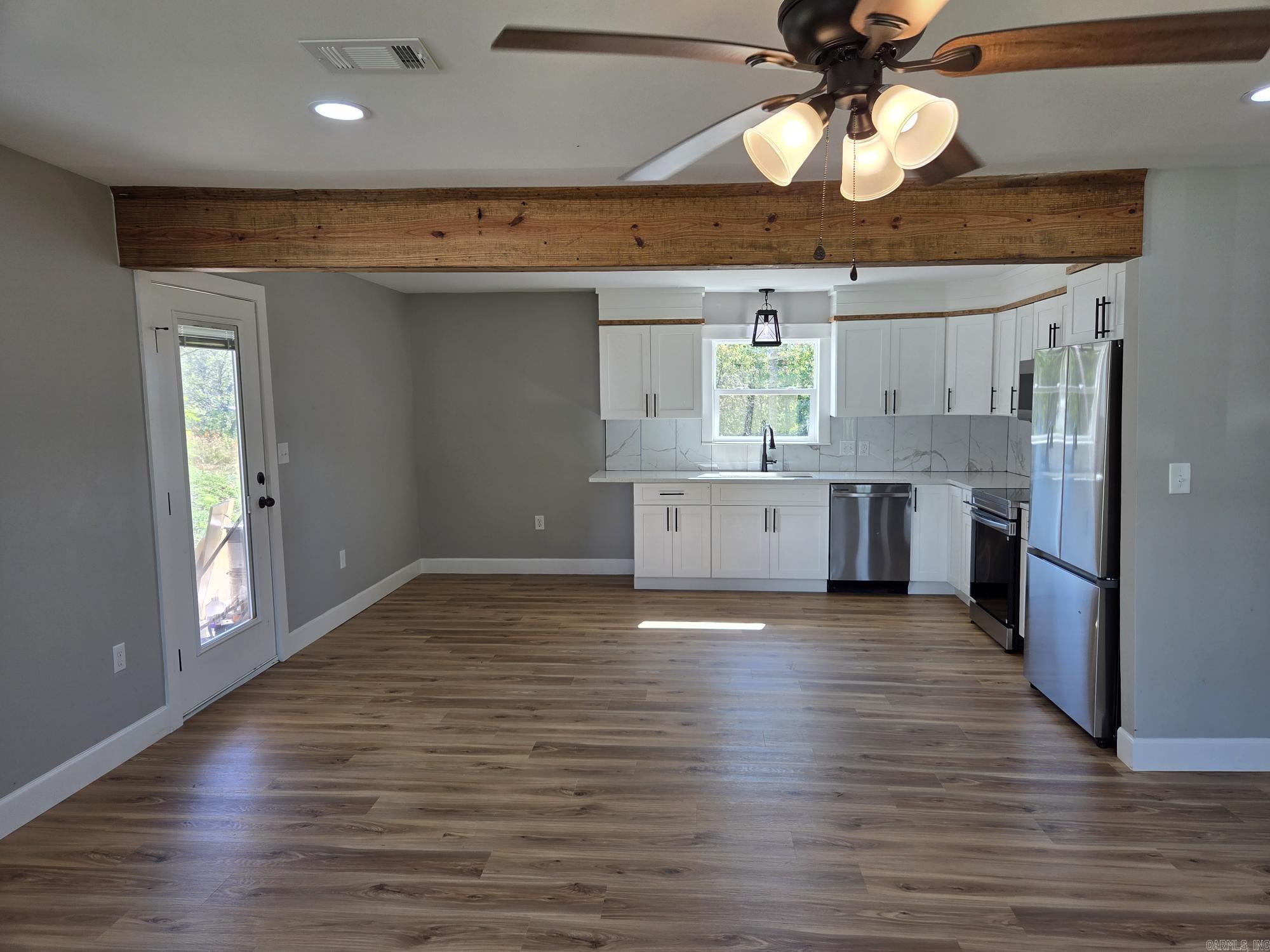 Photo 7 - Residential for sale – 2735  Floral   Floral, AR