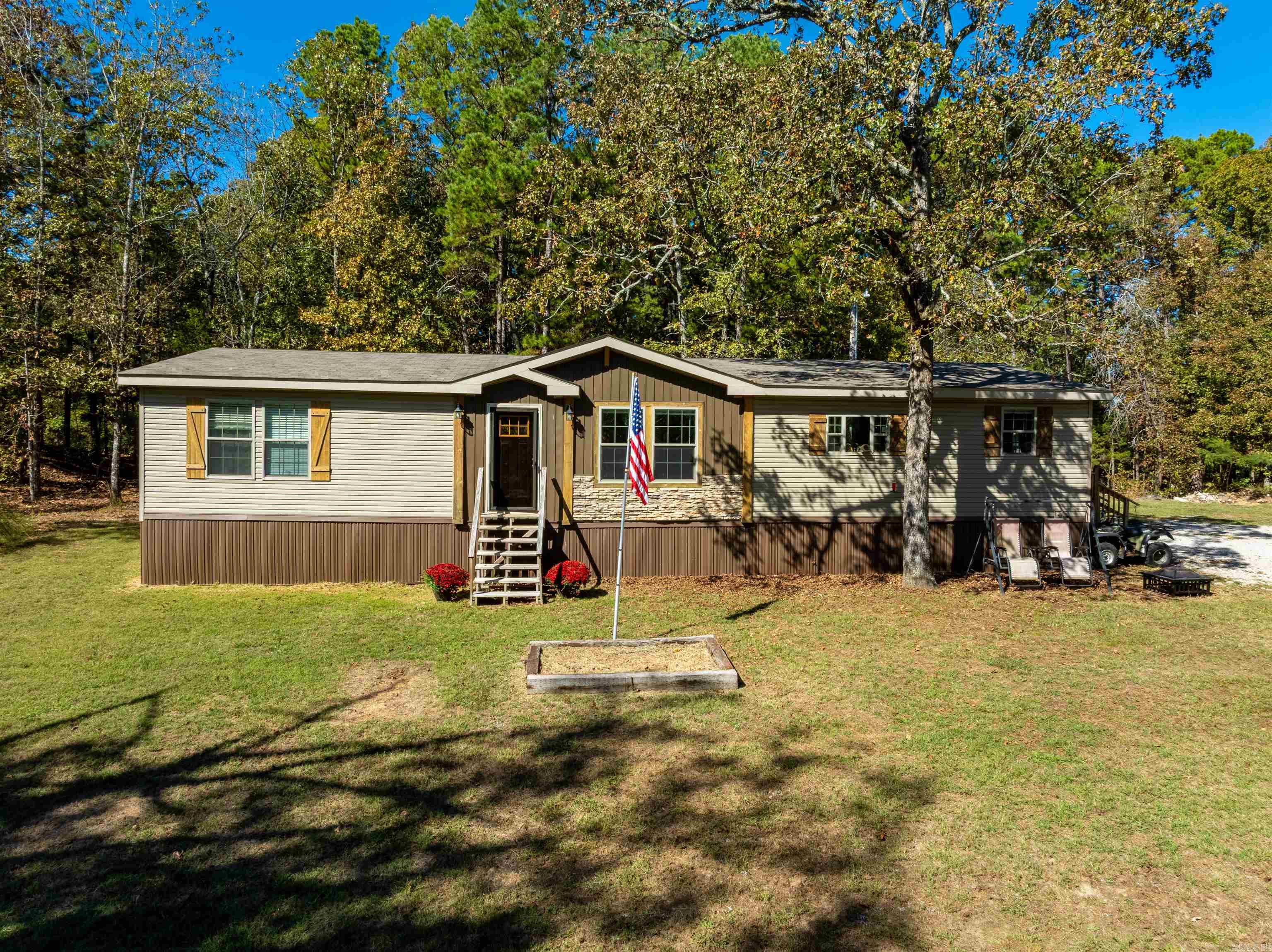 Photo 2 - Residential for sale – 229  Veterans   Evening Shade, AR