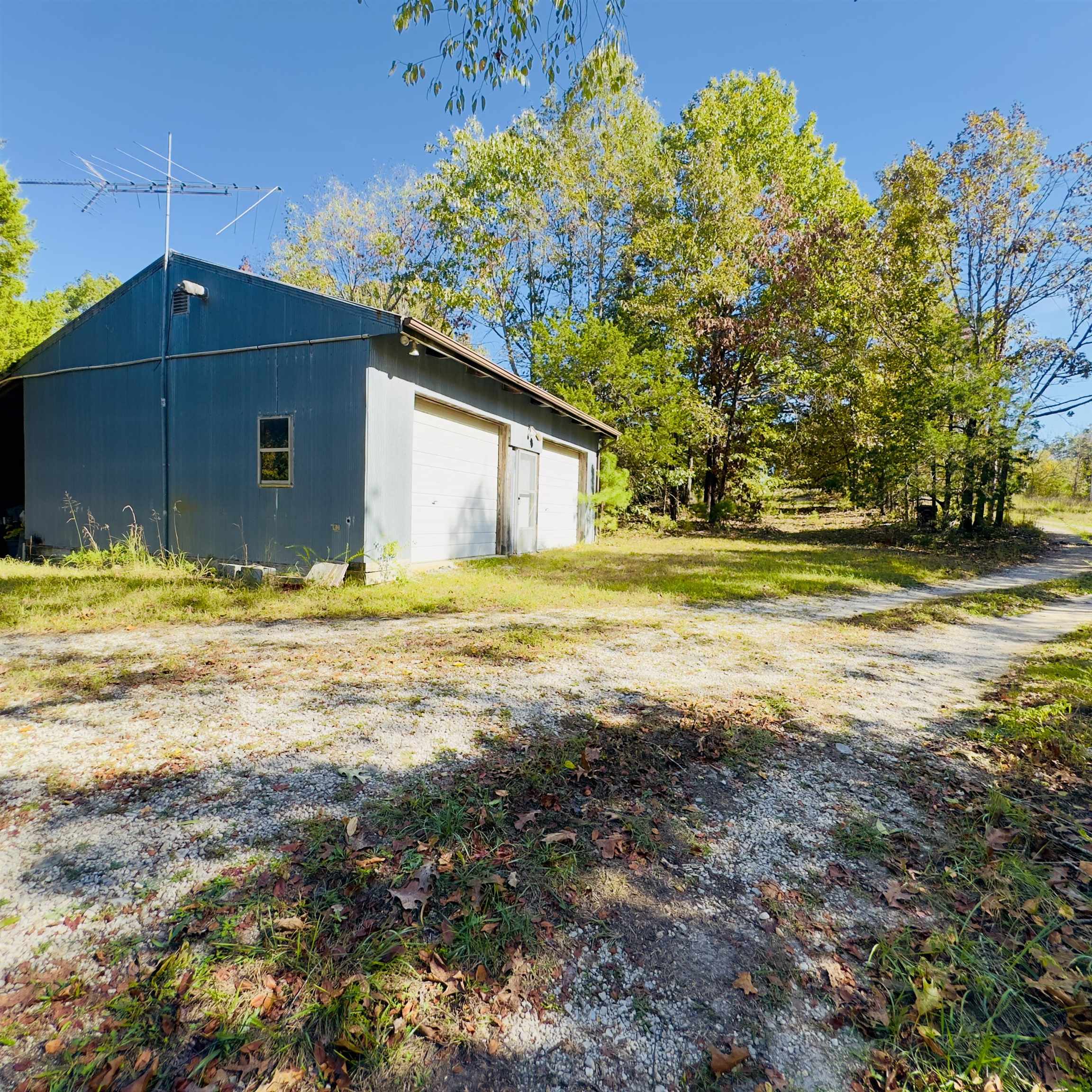 Photo 2 - Residential for sale – 672  Blevins Road   Violet Hill, AR