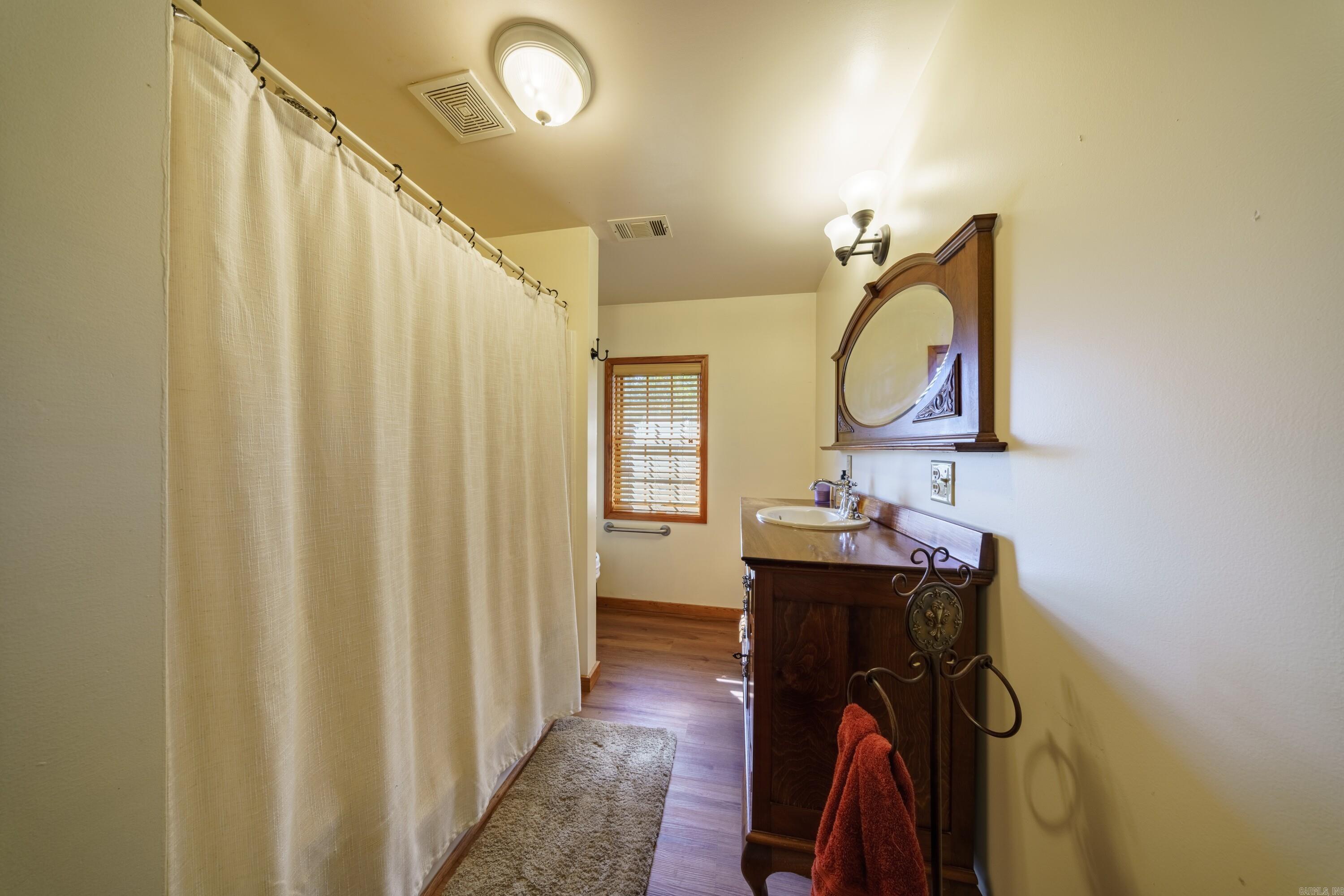 Photo 11 - Residential for sale – 1742  Flora Church Trl   Viola, AR