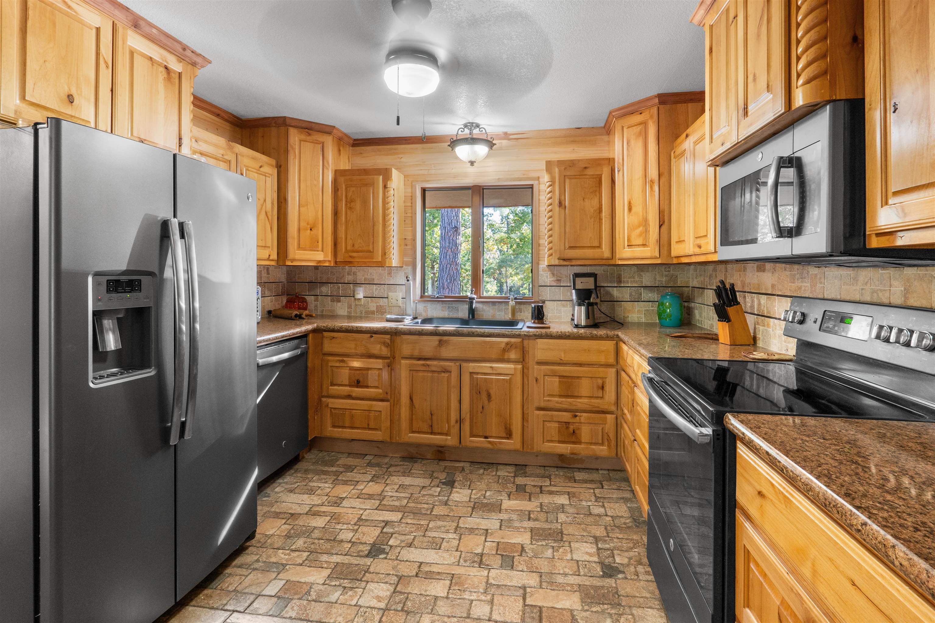 Photo 6 - Residential for sale – 1018  Old Fort Road   Melbourne, AR