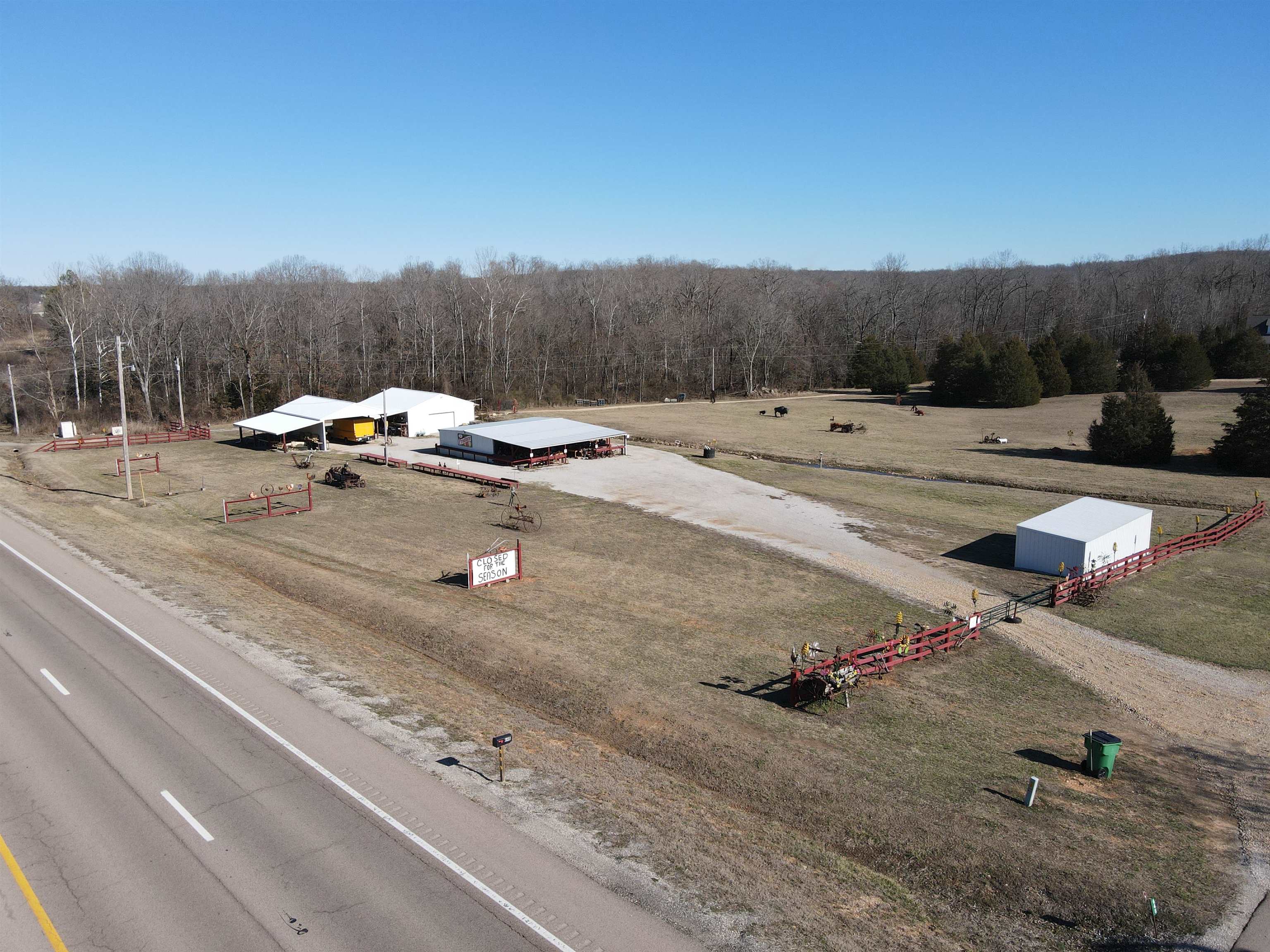 Commercial / Industrial for sale – 648  Hwy 62-412   Ash Flat, AR