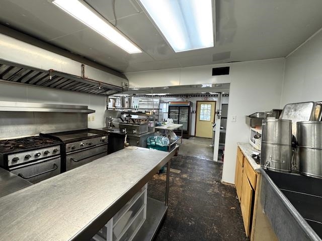 Photo 13 - Commercial / Industrial for sale – 55  Pottawattamie   Cherokee Village, AR