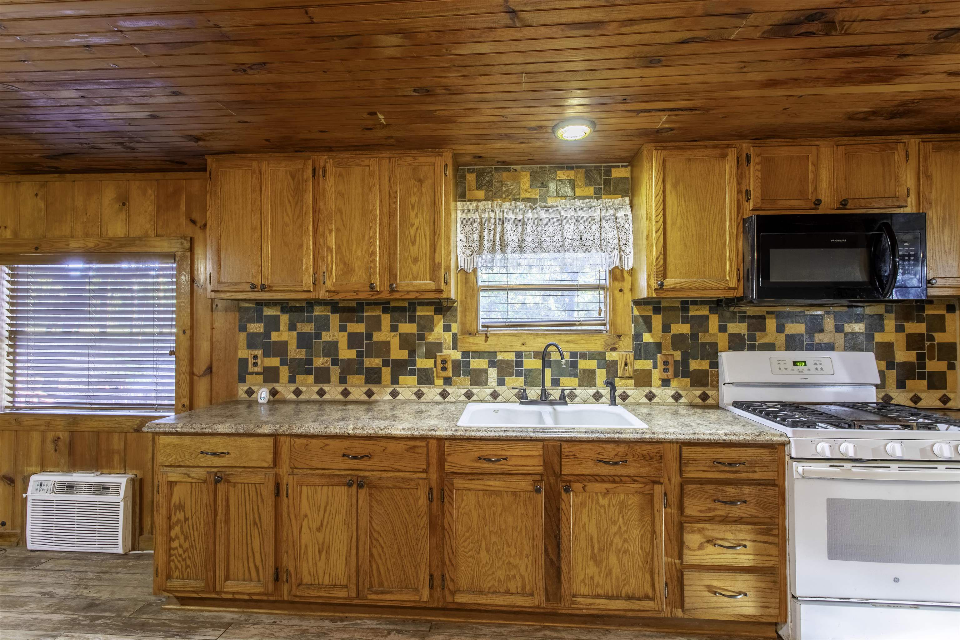 Photo 9 - Residential for sale – 29  Fawn Ridge   Williford, AR