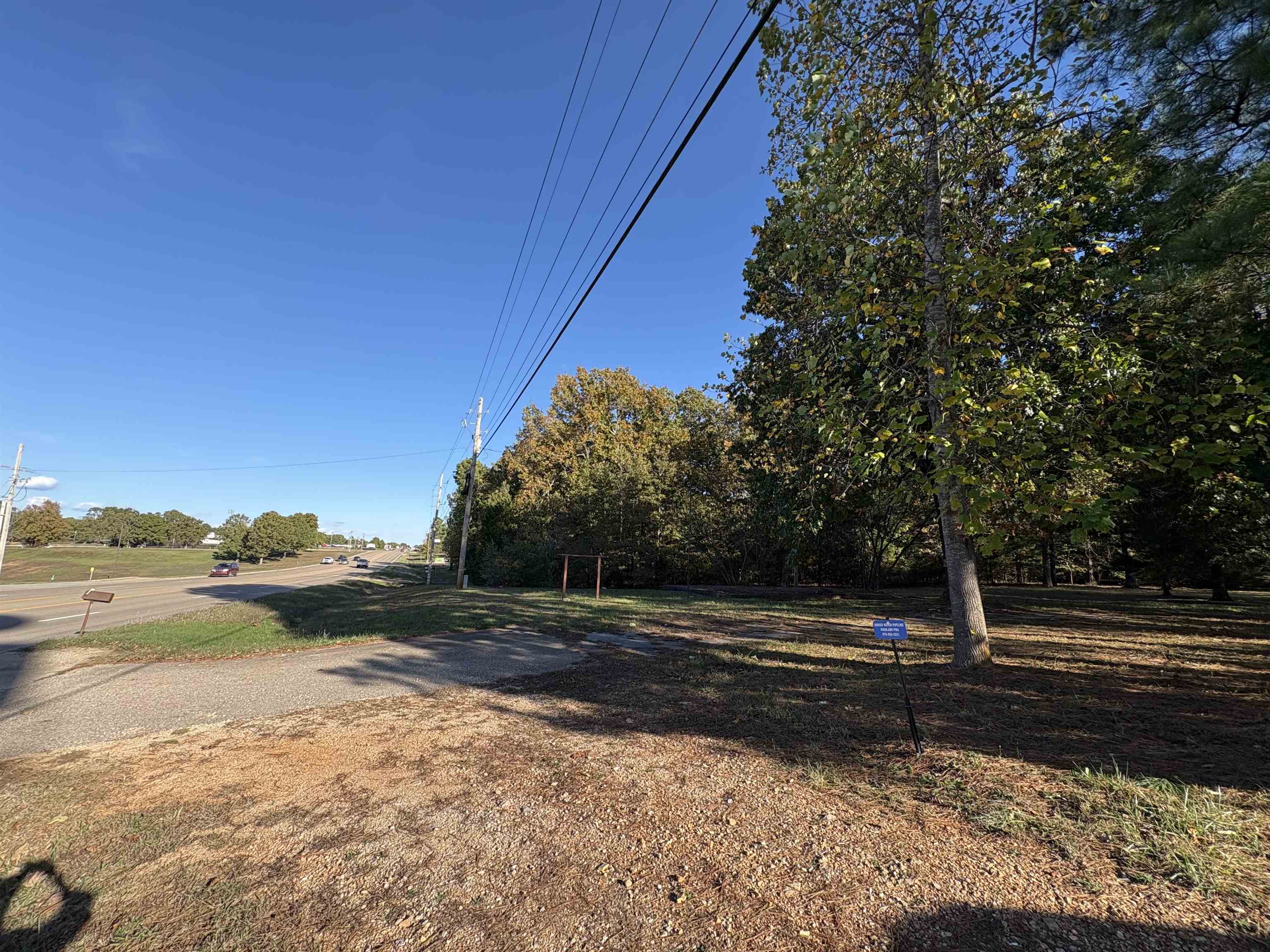 Photo 2 - Commercial / Industrial for sale – 1734  Highway 62/412   Highland, AR