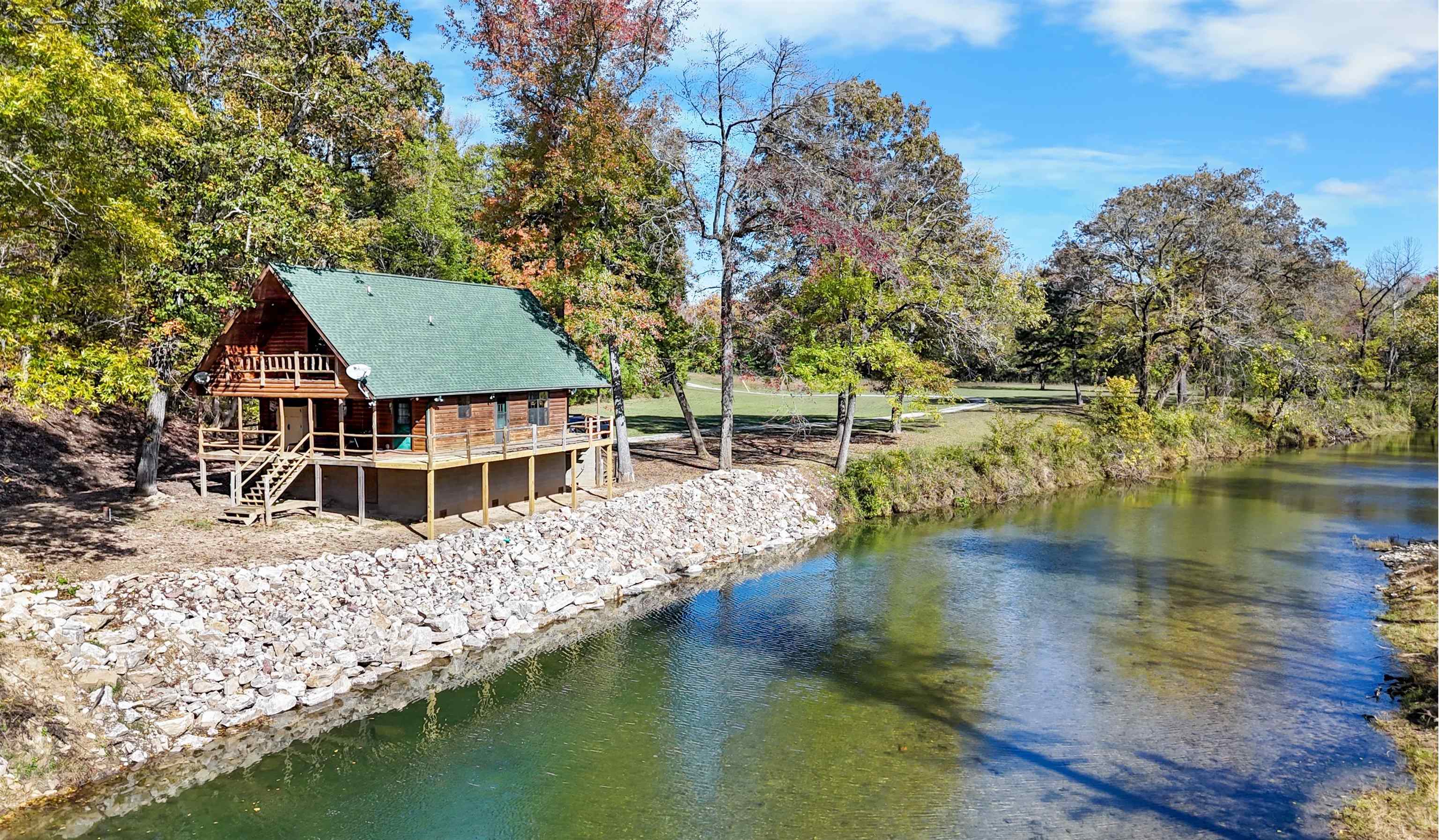 Residential for sale – 528  Blue Hole Lane   Calico Rock, AR