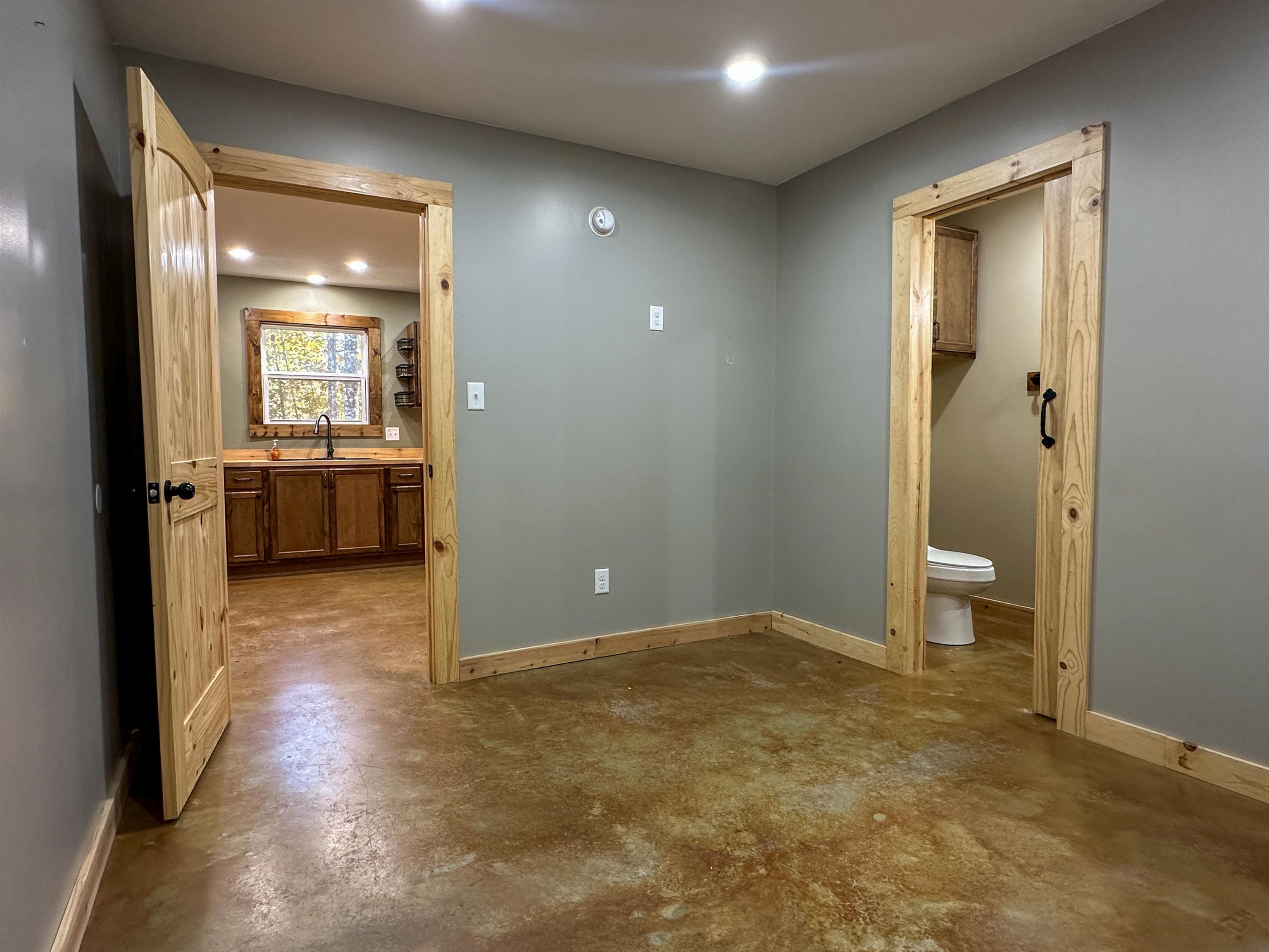 Photo 12 - Residential for sale – 434  Big Creek   Hardy, AR