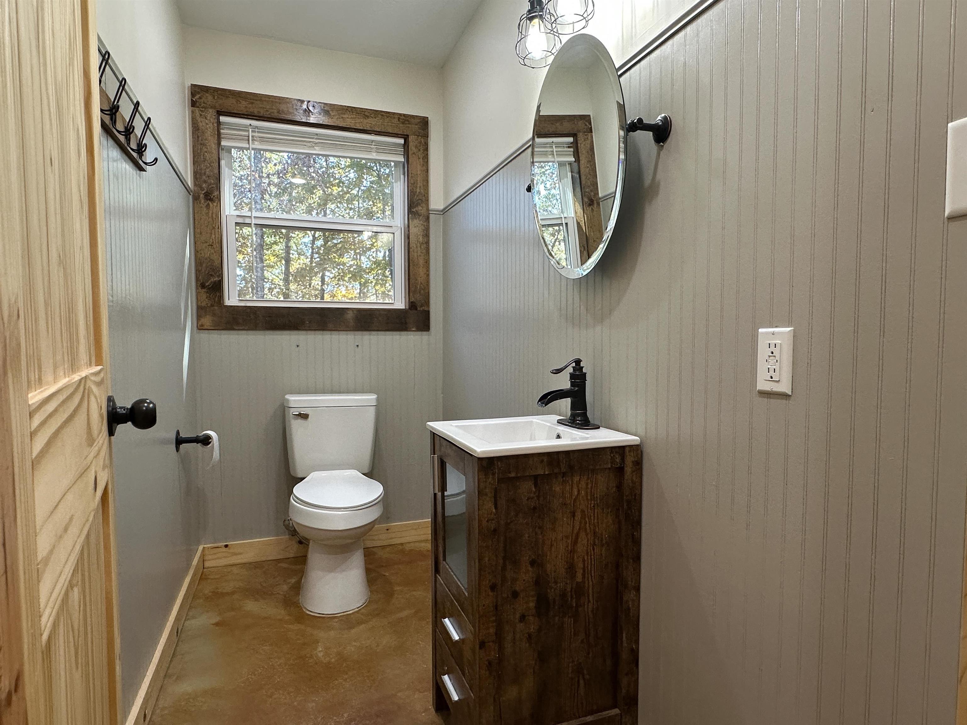 Photo 19 - Residential for sale – 434  Big Creek   Hardy, AR