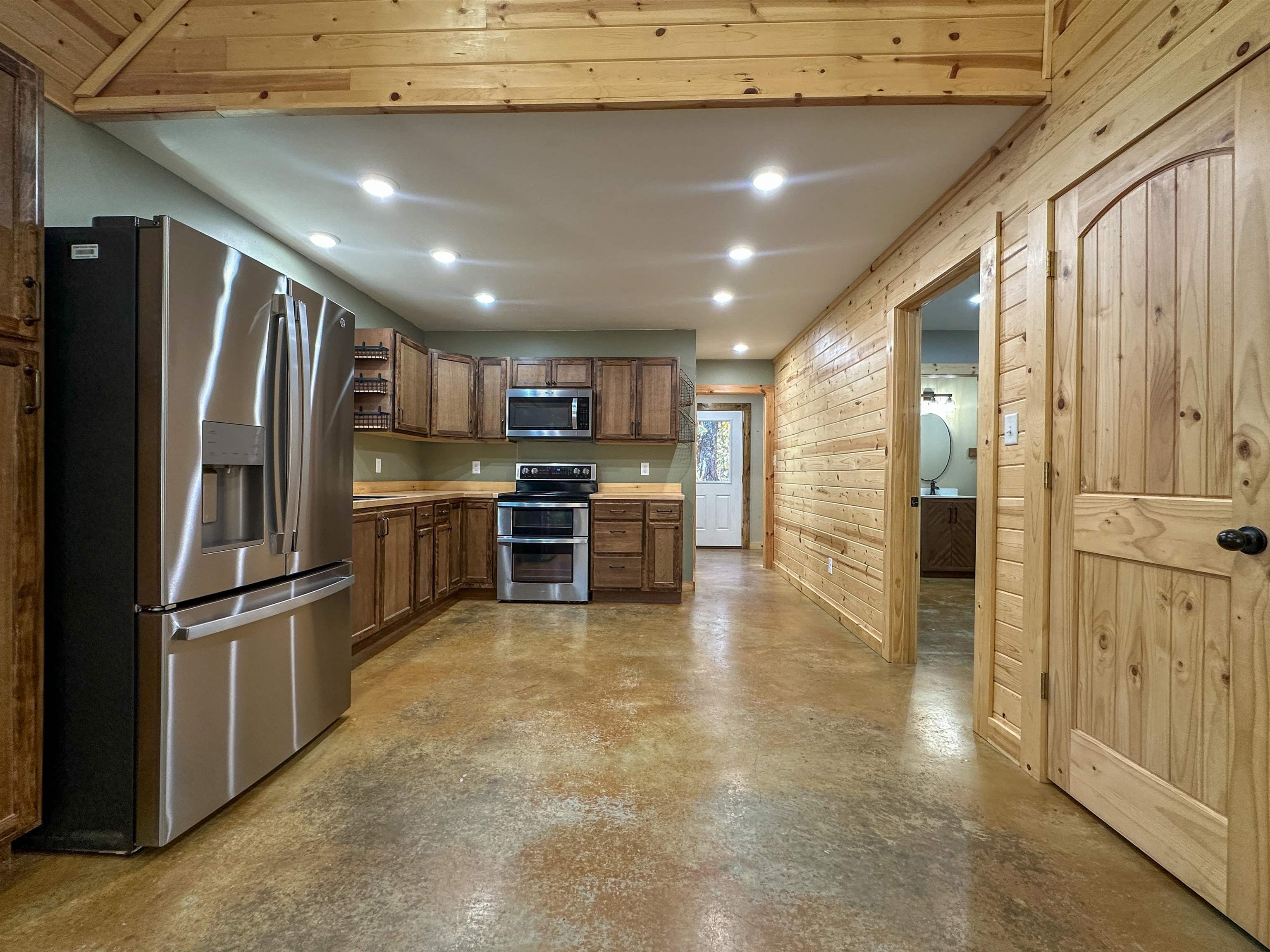 Photo 8 - Residential for sale – 434  Big Creek   Hardy, AR