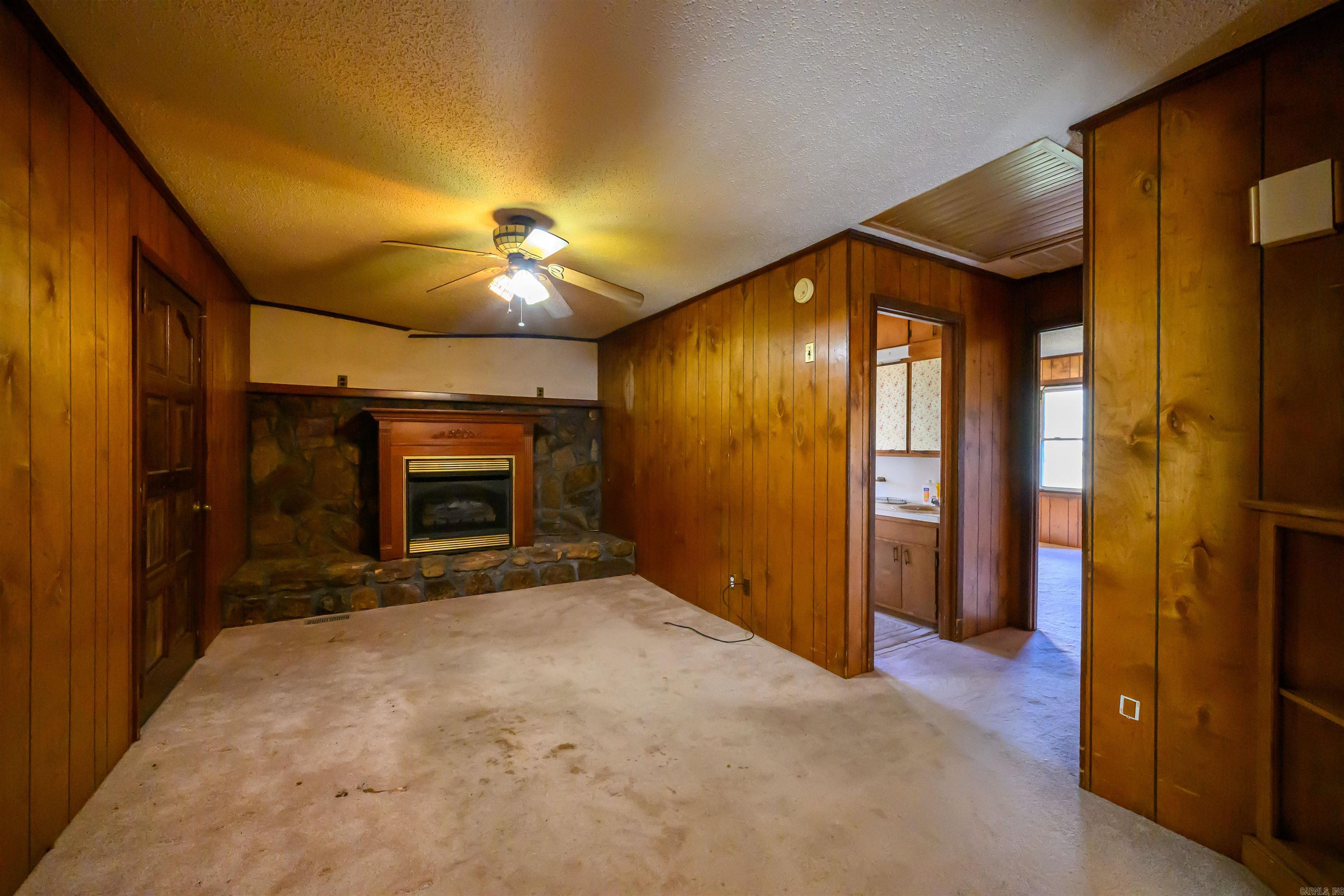 Photo 13 - Residential for sale – 515 E Center   Cave City, AR