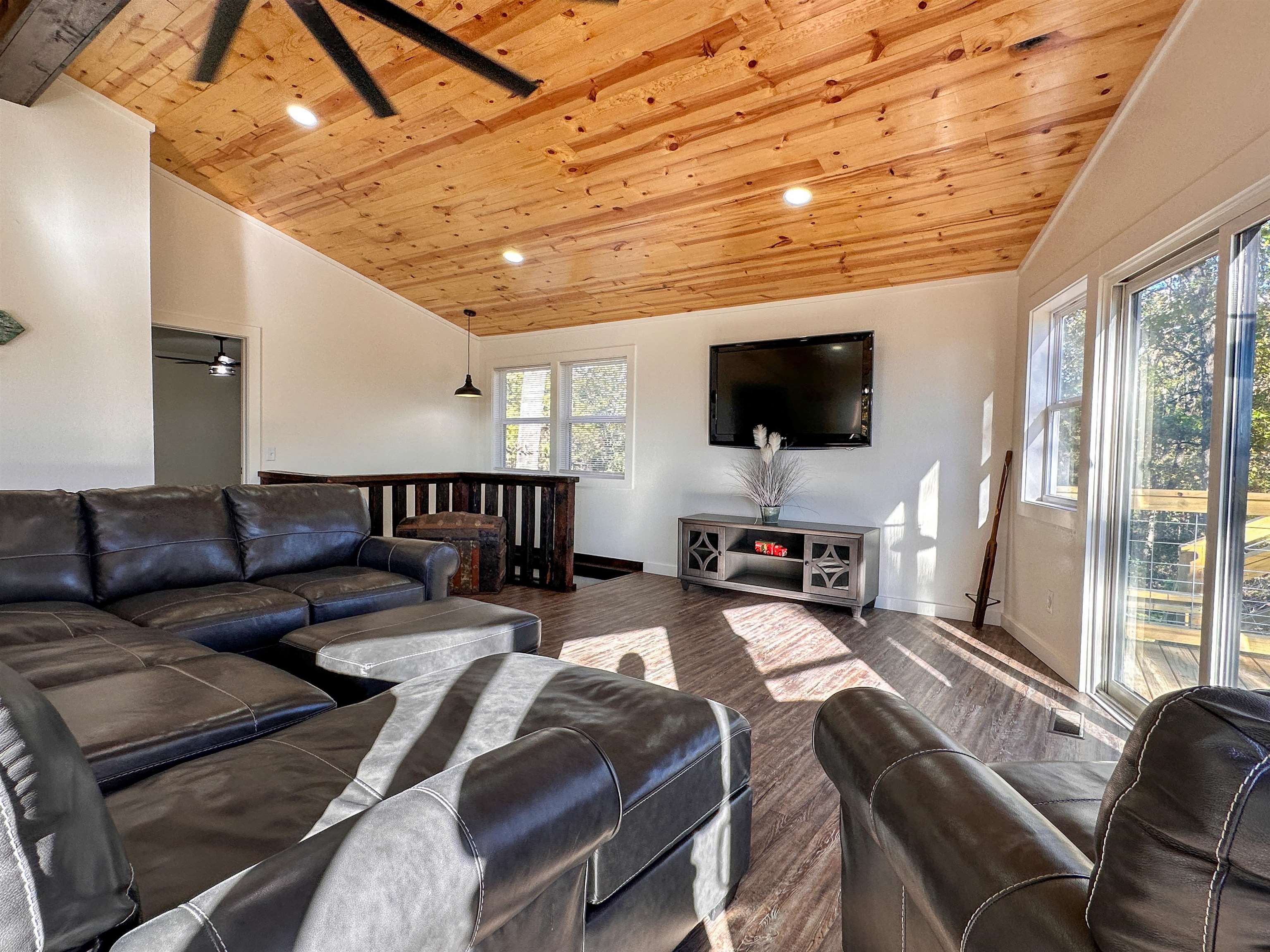 Photo 16 - Residential for sale – 1506 E Emerald Cove   Horseshoe Bend, AR