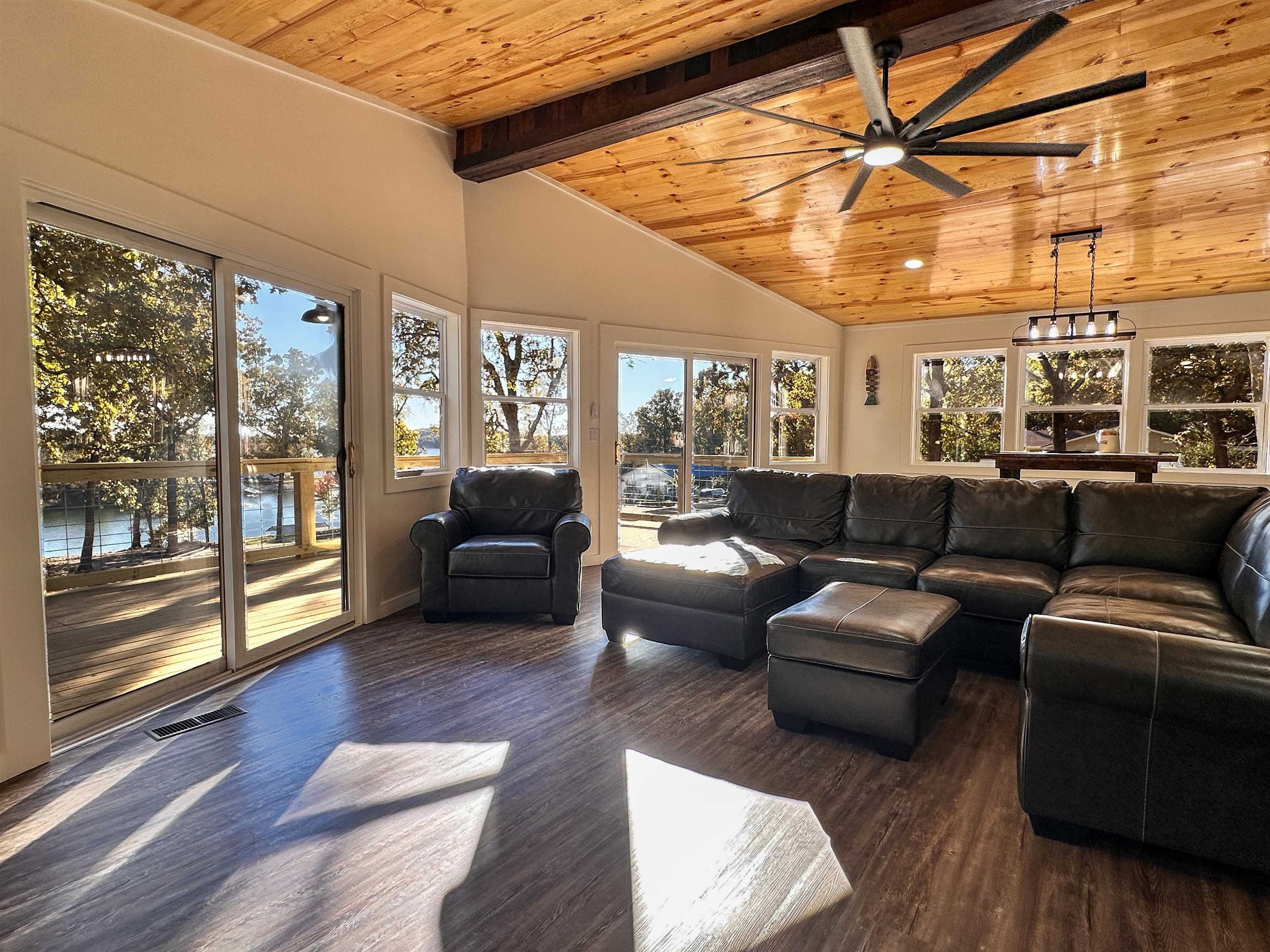 Photo 4 - Residential for sale – 1506 E Emerald Cove   Horseshoe Bend, AR