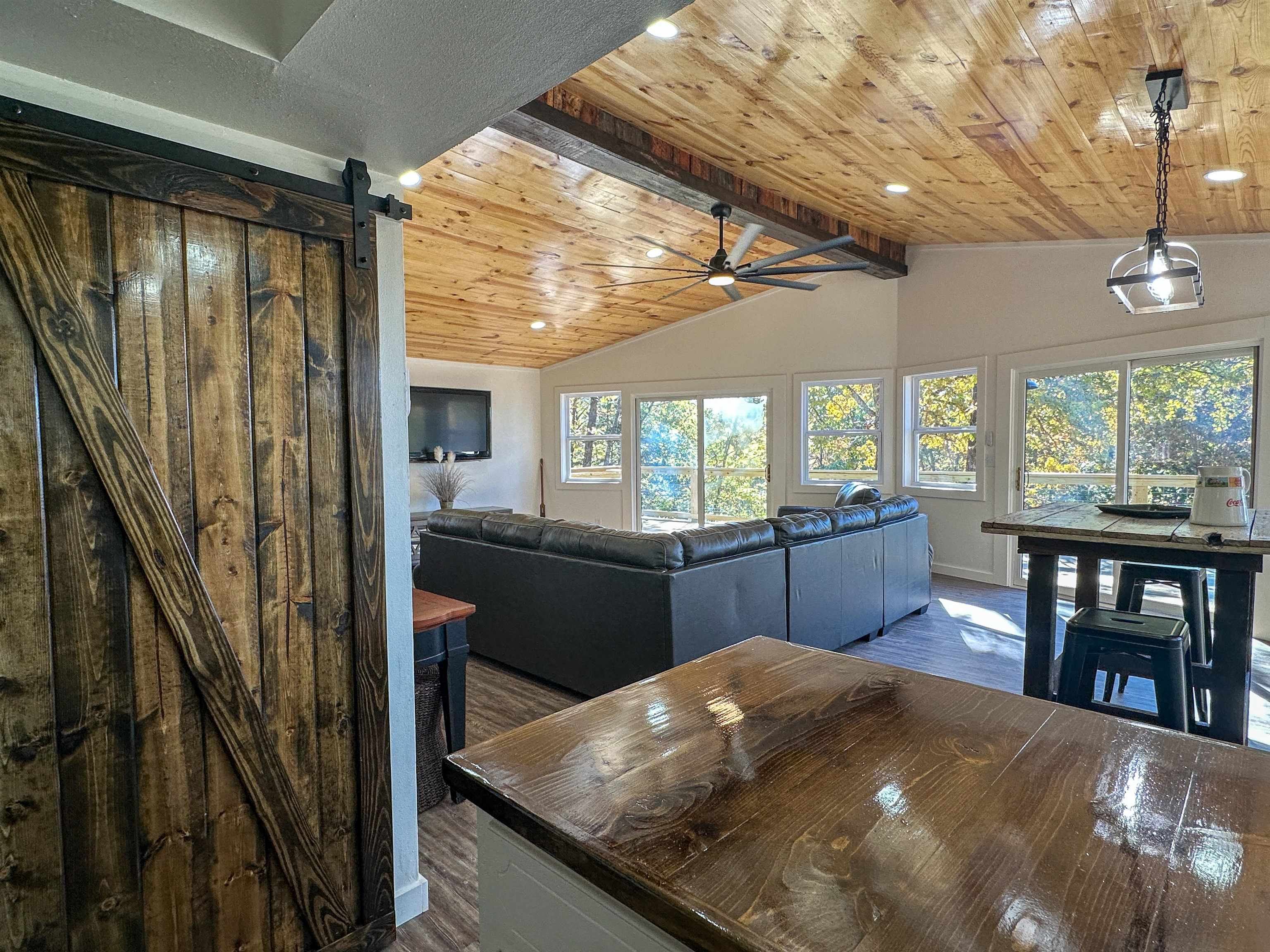 Photo 7 - Residential for sale – 1506 E Emerald Cove   Horseshoe Bend, AR