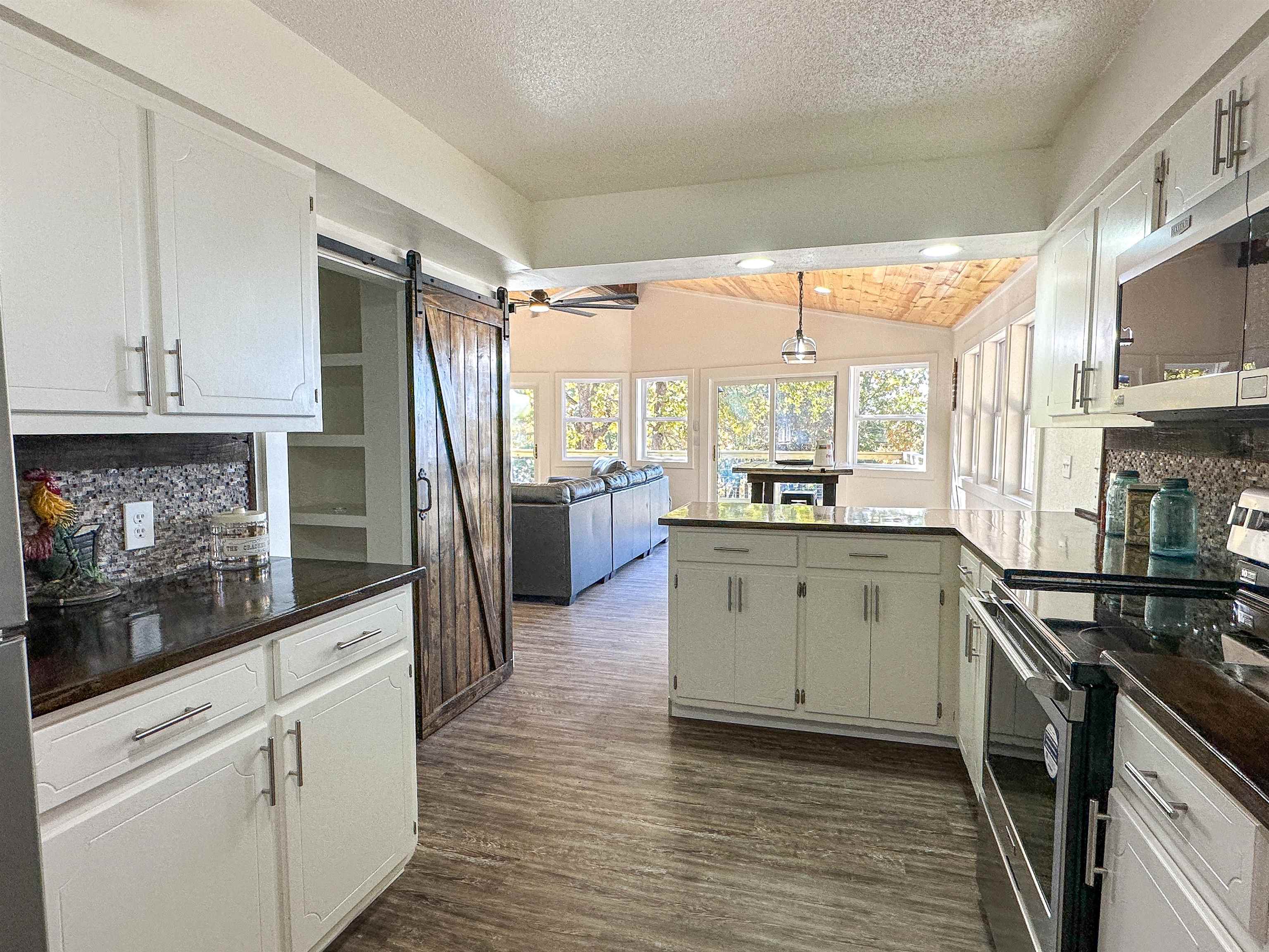 Photo 10 - Residential for sale – 1506 E Emerald Cove   Horseshoe Bend, AR