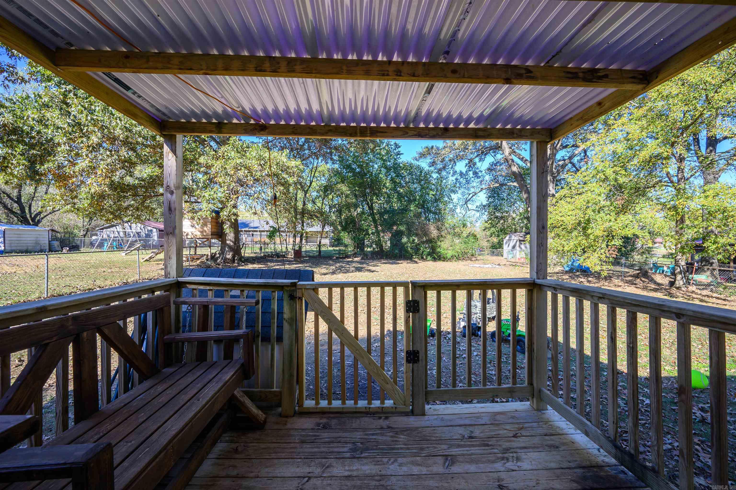 Photo 3 - Residential for sale – 710  Village St.   Newark, AR