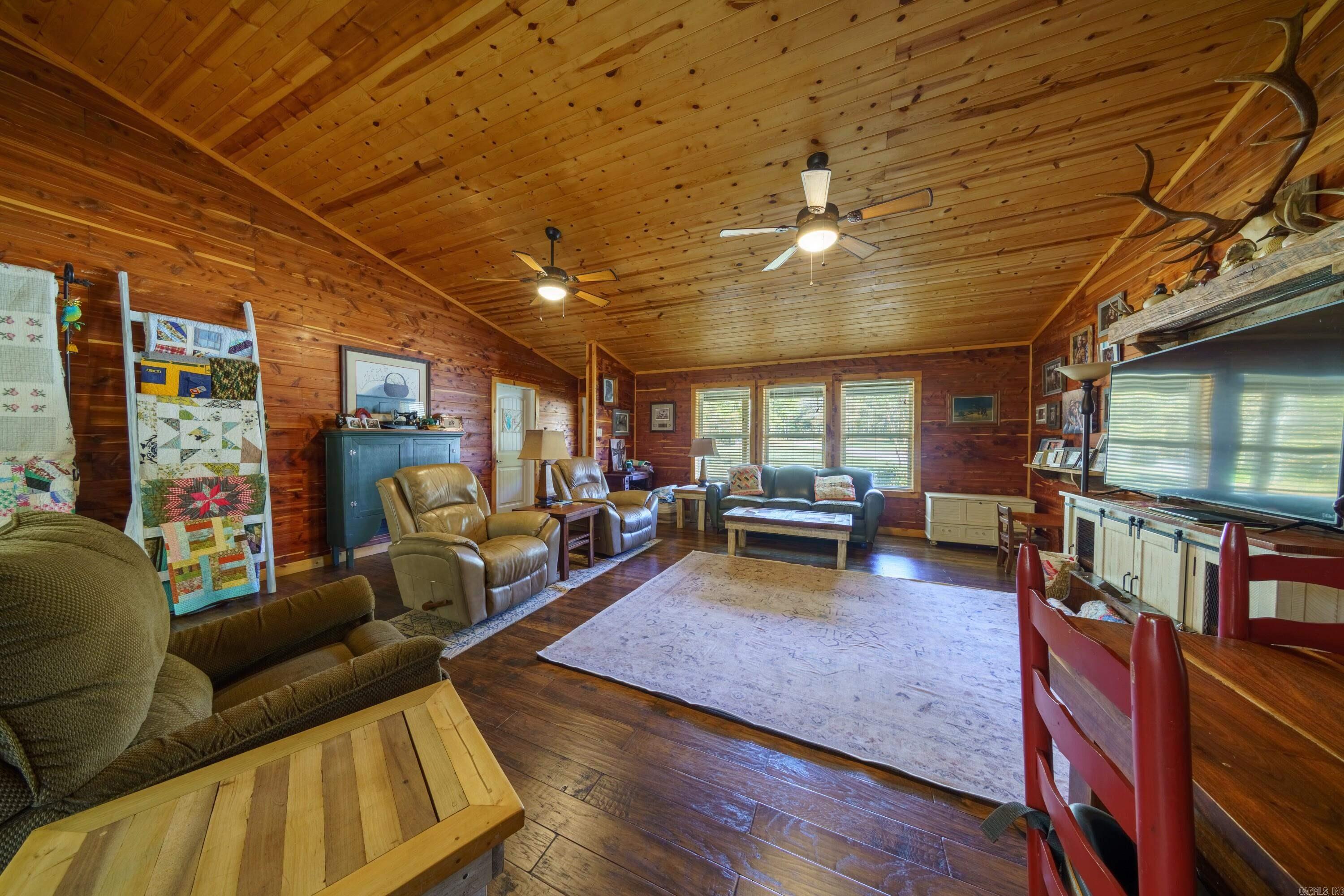 Photo 16 - Residential for sale – 207  Earl Rd   Evening Shade, AR