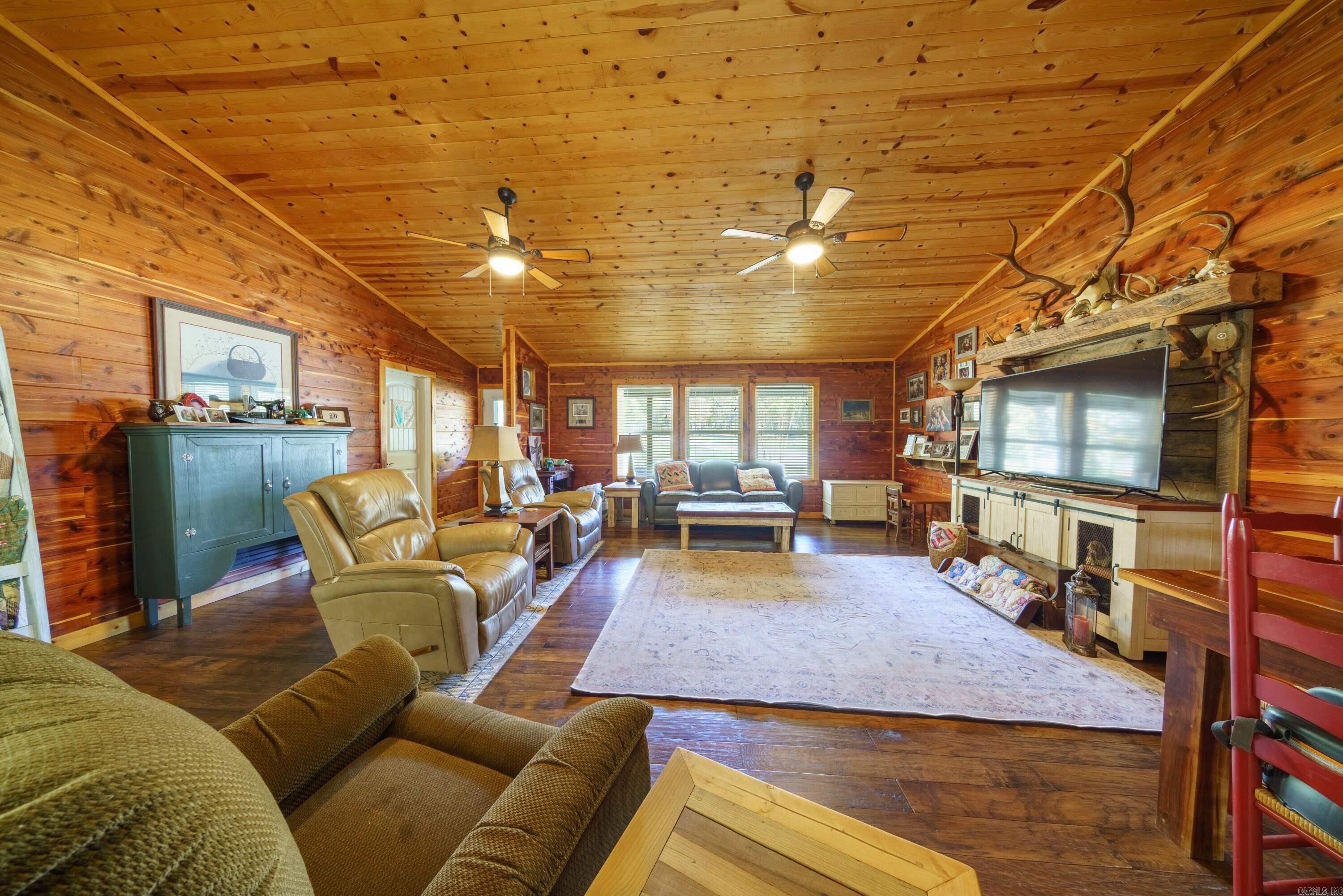 Photo 18 - Residential for sale – 207  Earl Rd   Evening Shade, AR