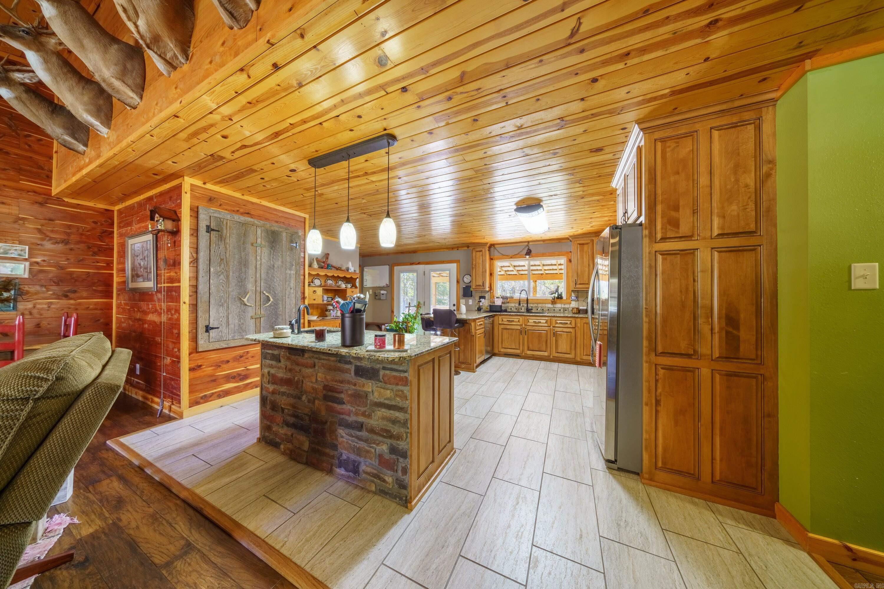 Photo 21 - Residential for sale – 207  Earl Rd   Evening Shade, AR