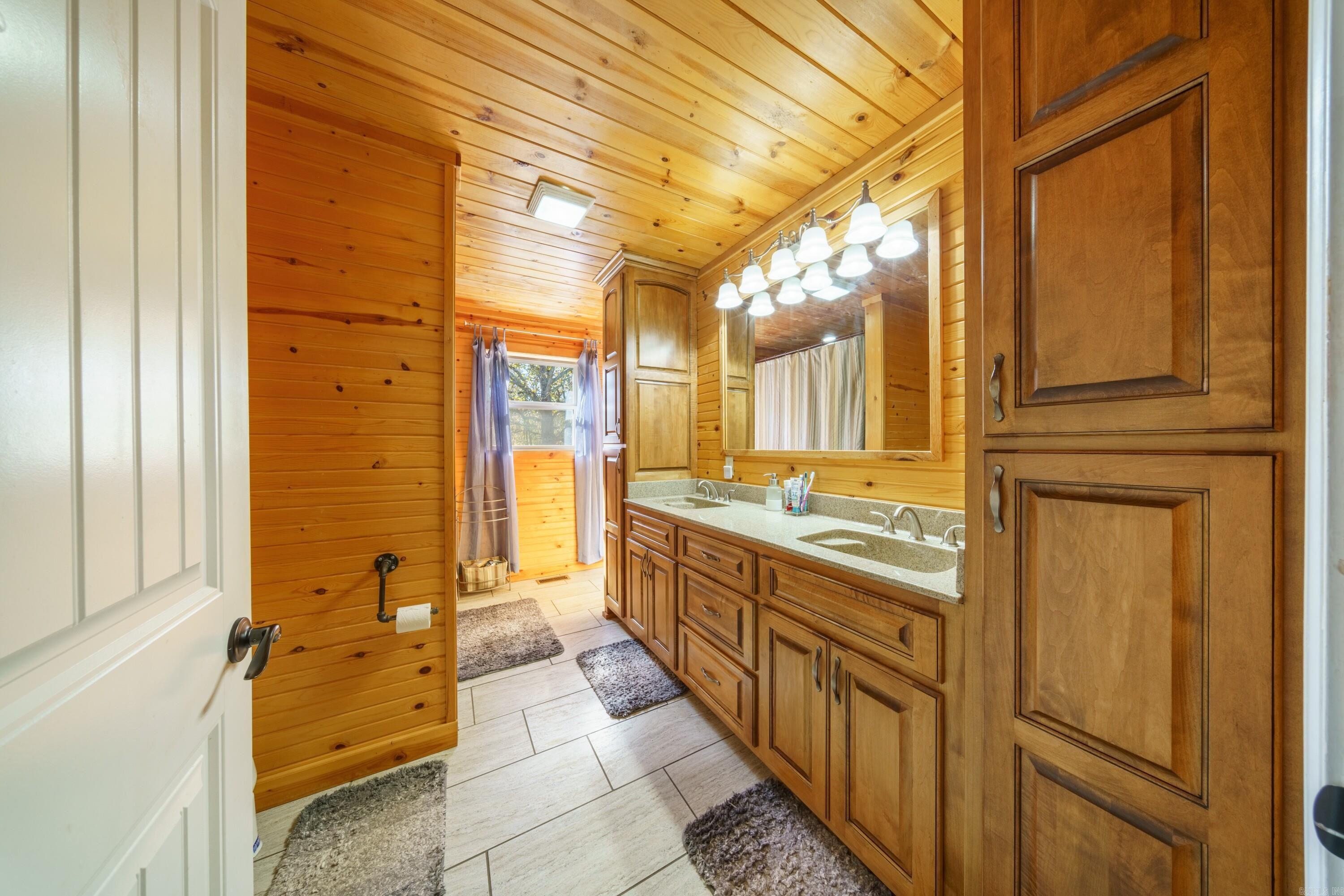 Photo 32 - Residential for sale – 207  Earl Rd   Evening Shade, AR