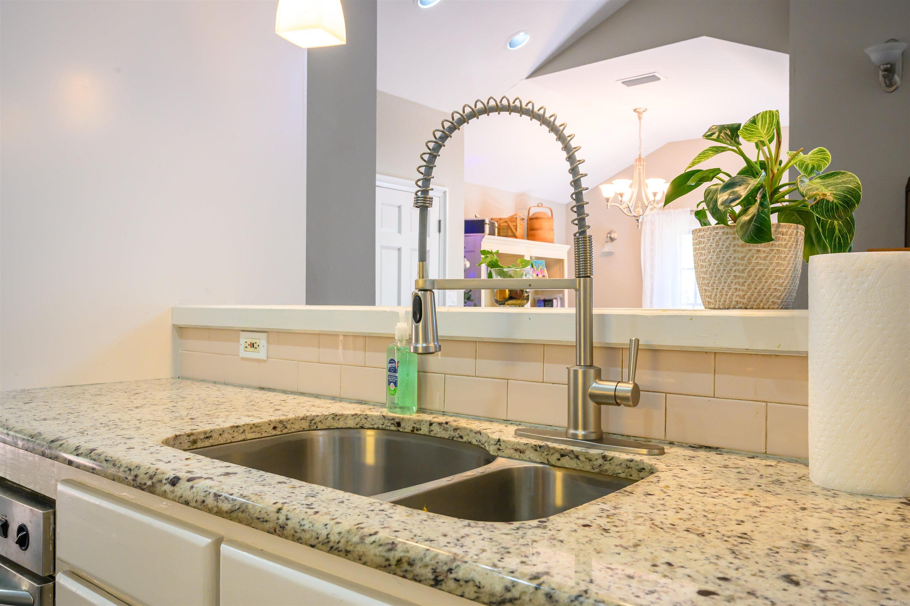 Photo 11 - Residential for sale – 1410  Dogwood   Batesville, AR