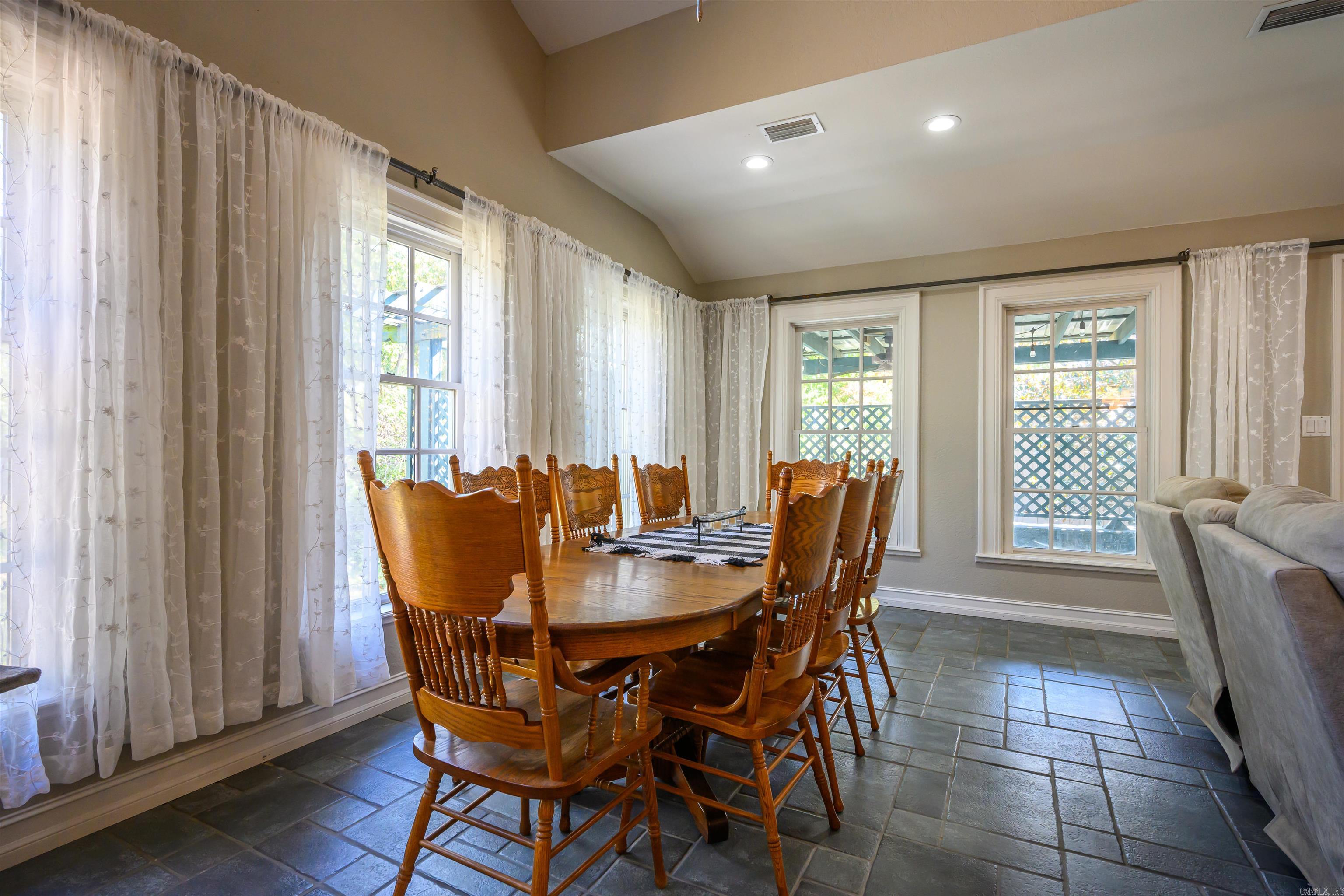 Photo 14 - Residential for sale – 1410  Dogwood   Batesville, AR