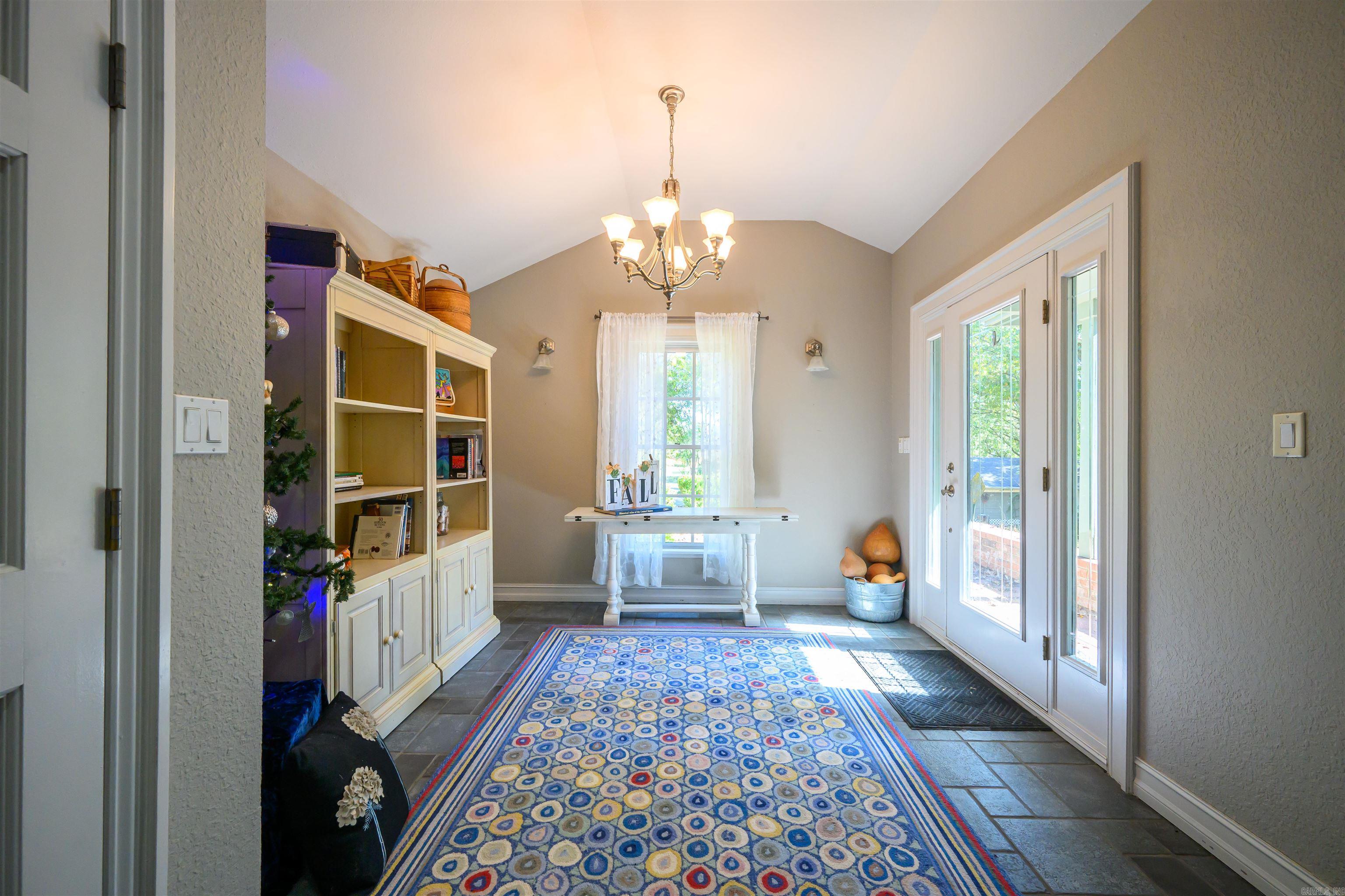 Photo 3 - Residential for sale – 1410  Dogwood   Batesville, AR