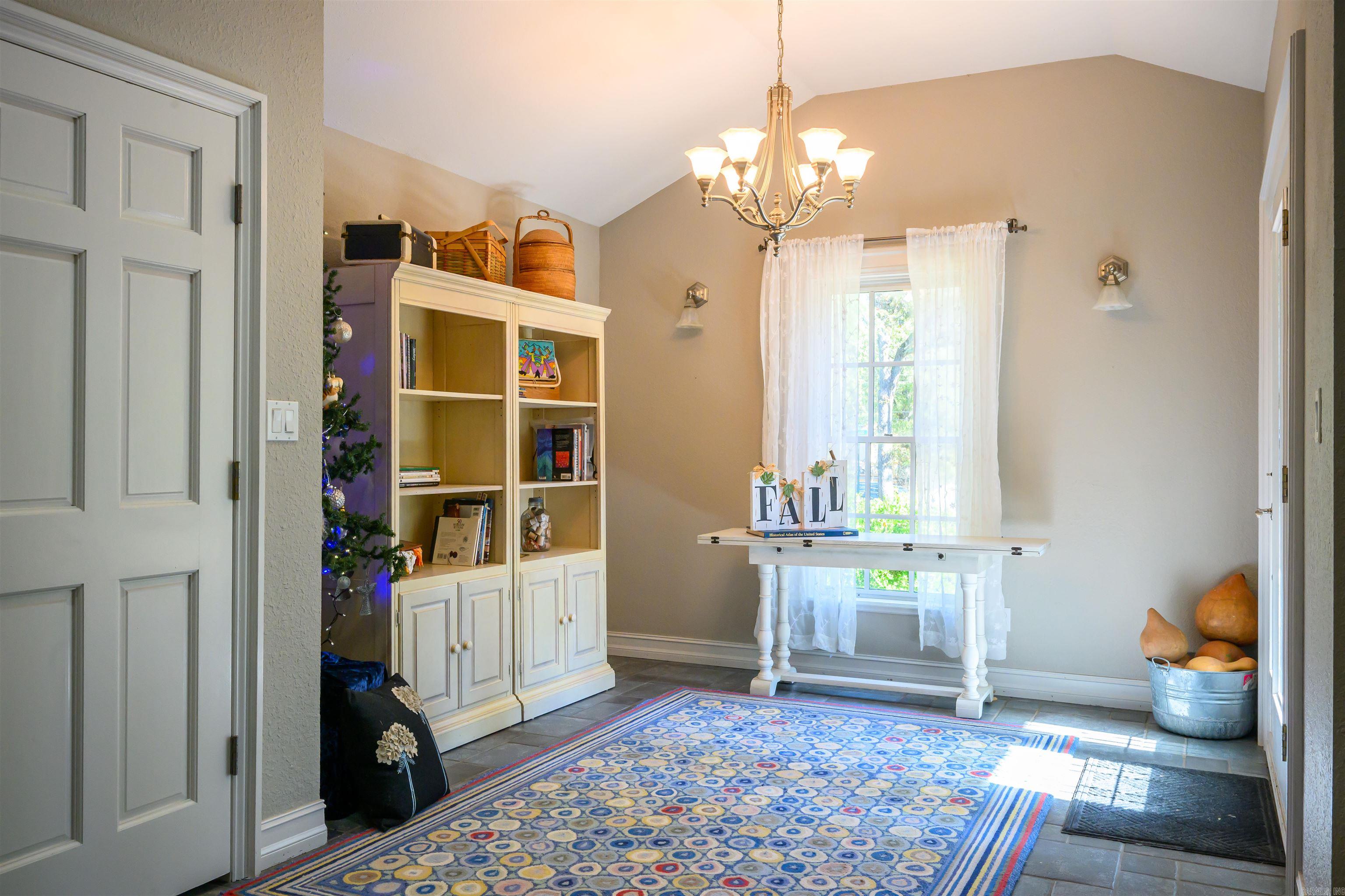 Photo 4 - Residential for sale – 1410  Dogwood   Batesville, AR