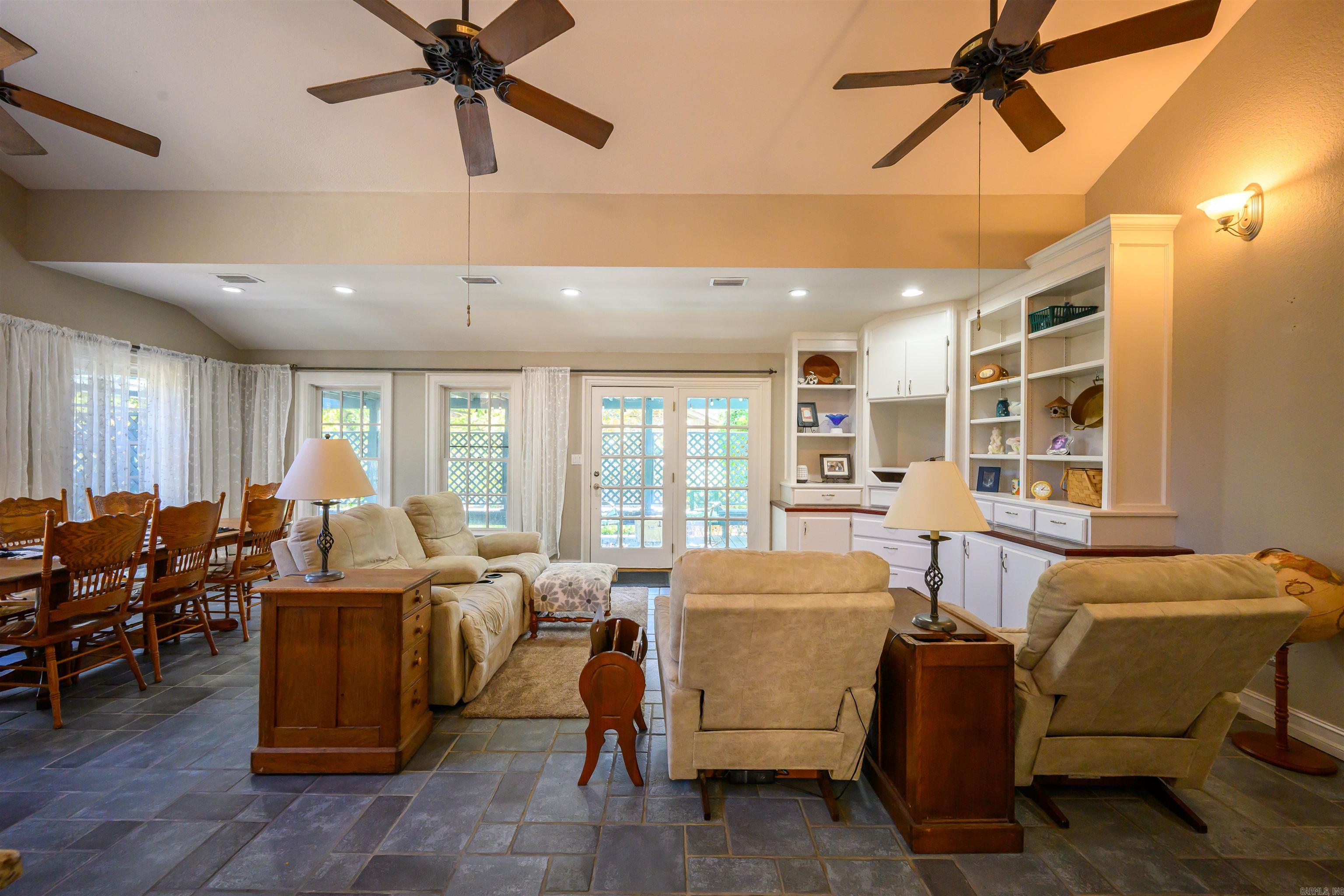 Photo 8 - Residential for sale – 1410  Dogwood   Batesville, AR